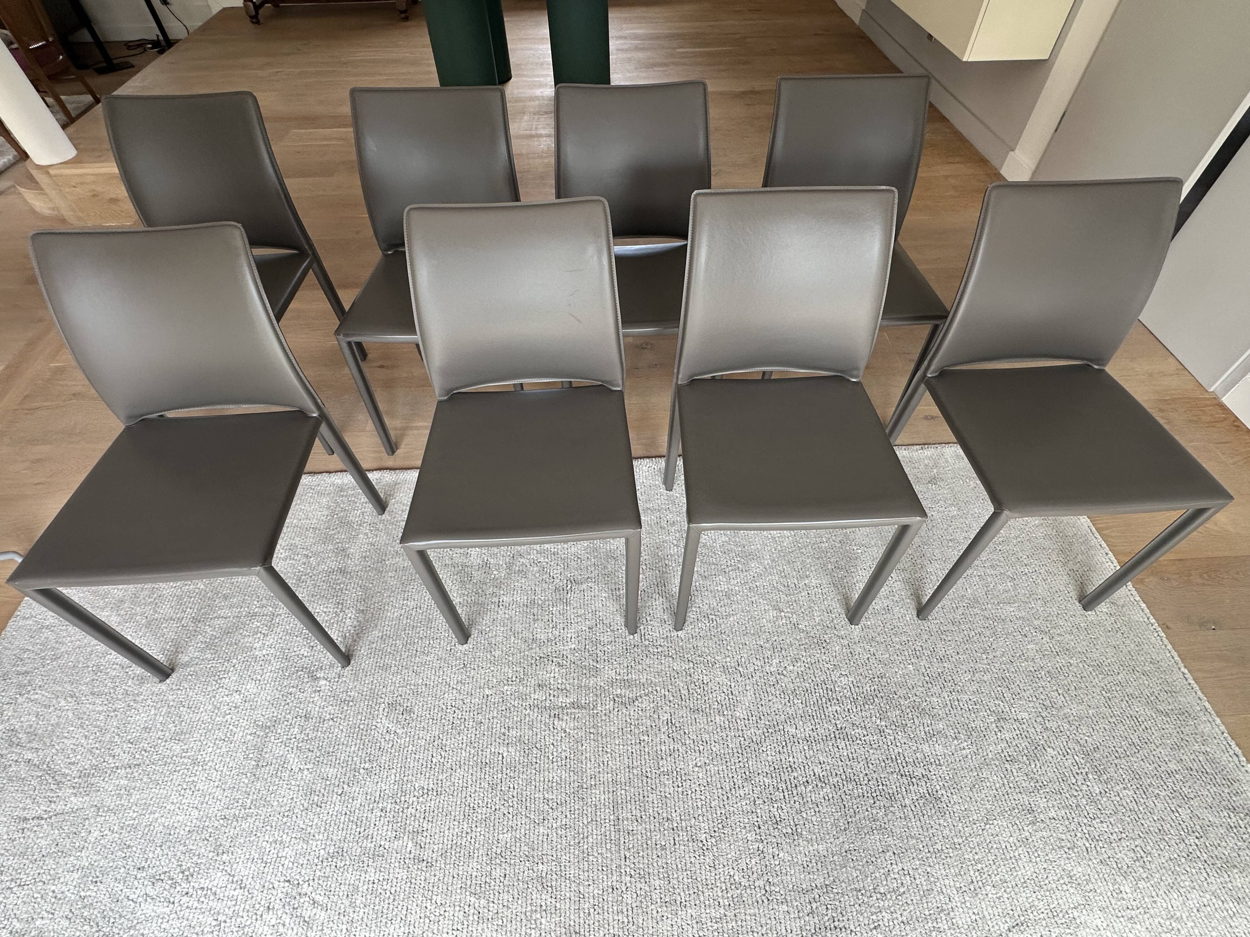 8 chaises en cuir Kiris édition Gorini Divani