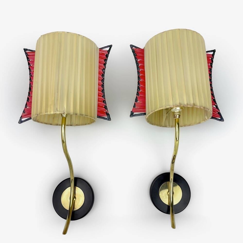 Pair of wall lights with cream silk shade and brass rod from the 1950s