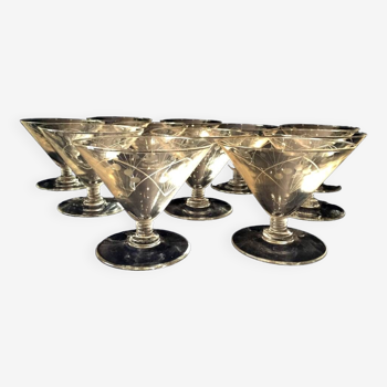 Suite de 10 coupes a champagne en verre des annees 1930 1940