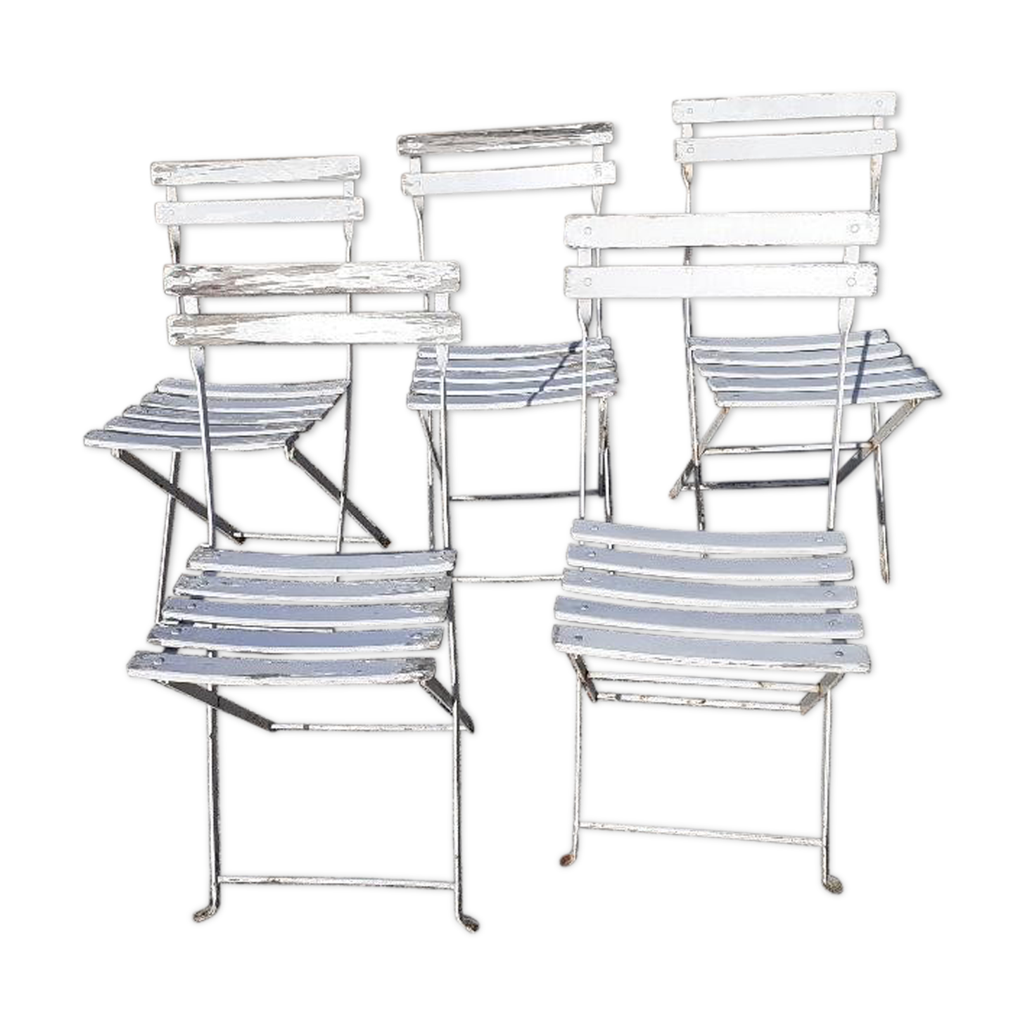 Lot of 5 white folding garden chairs