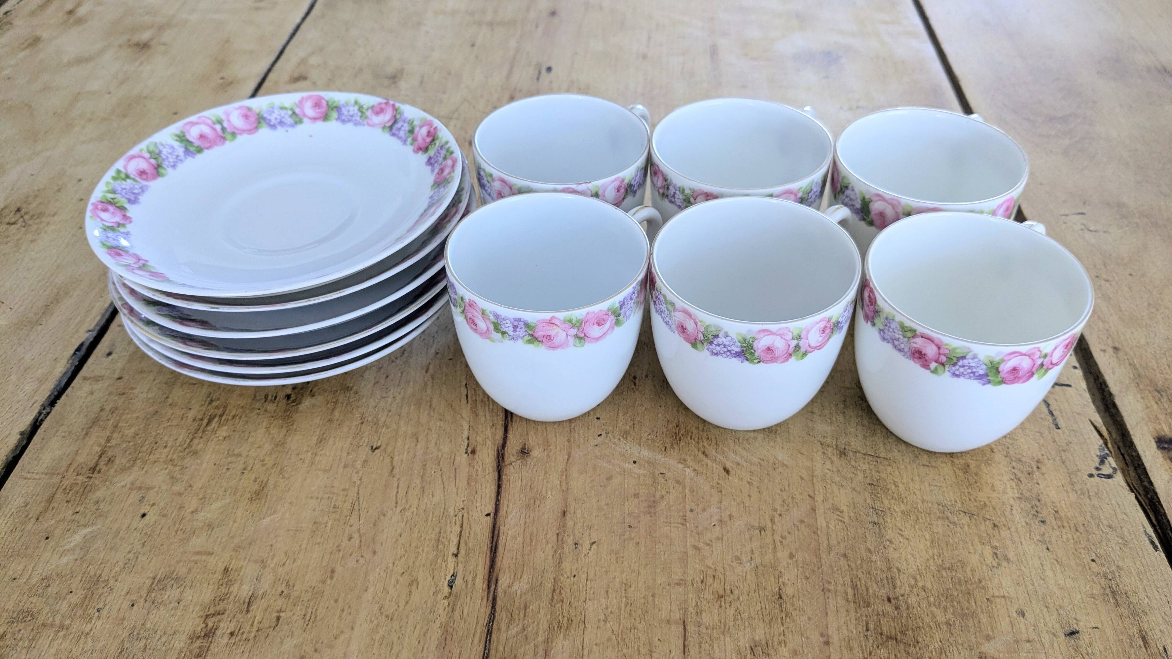12-piece coffee service in porcelain Victoria from Czechoslovakia