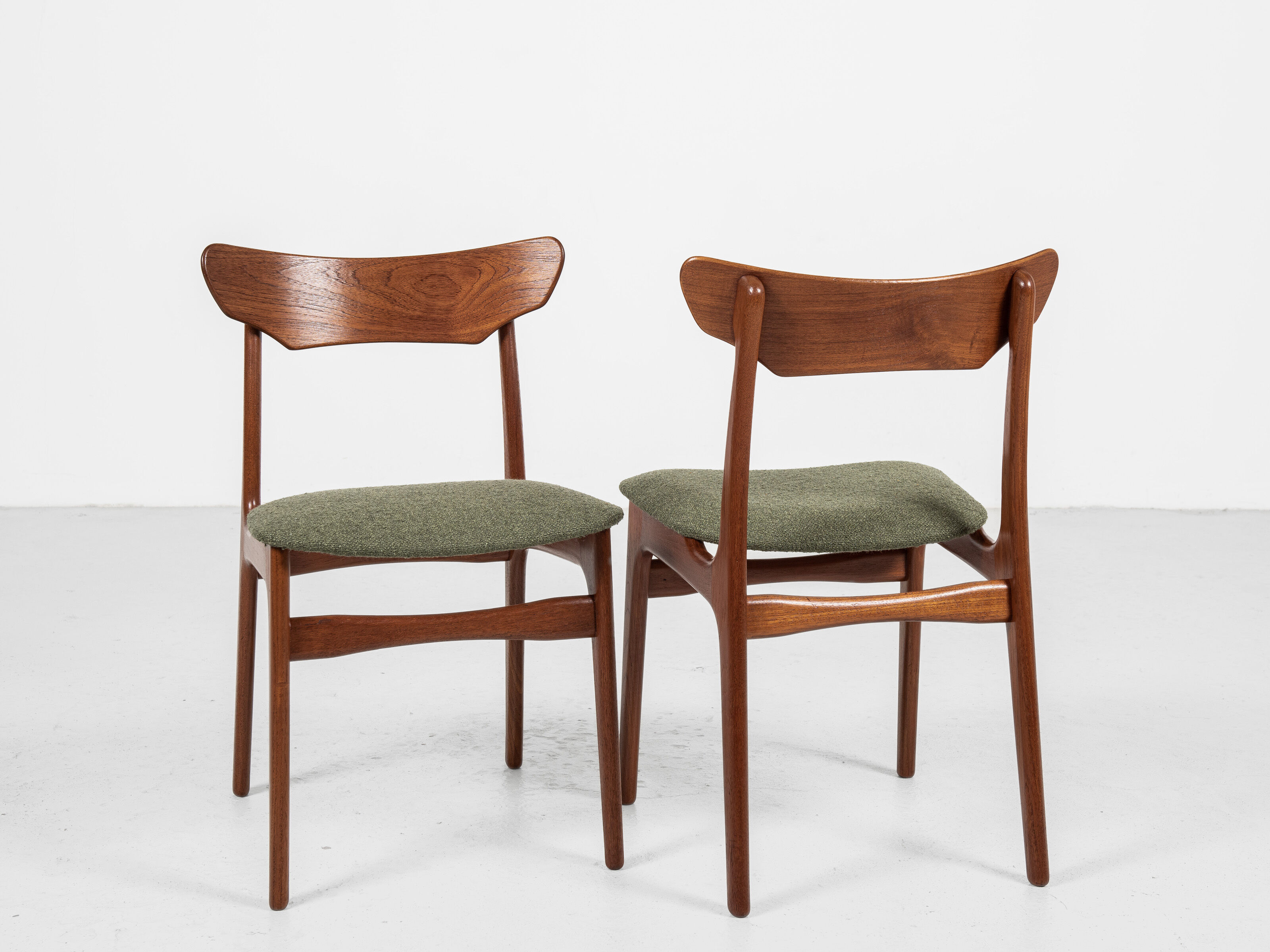 10 chairs in teak by Schiønning & Elgaard 1960s