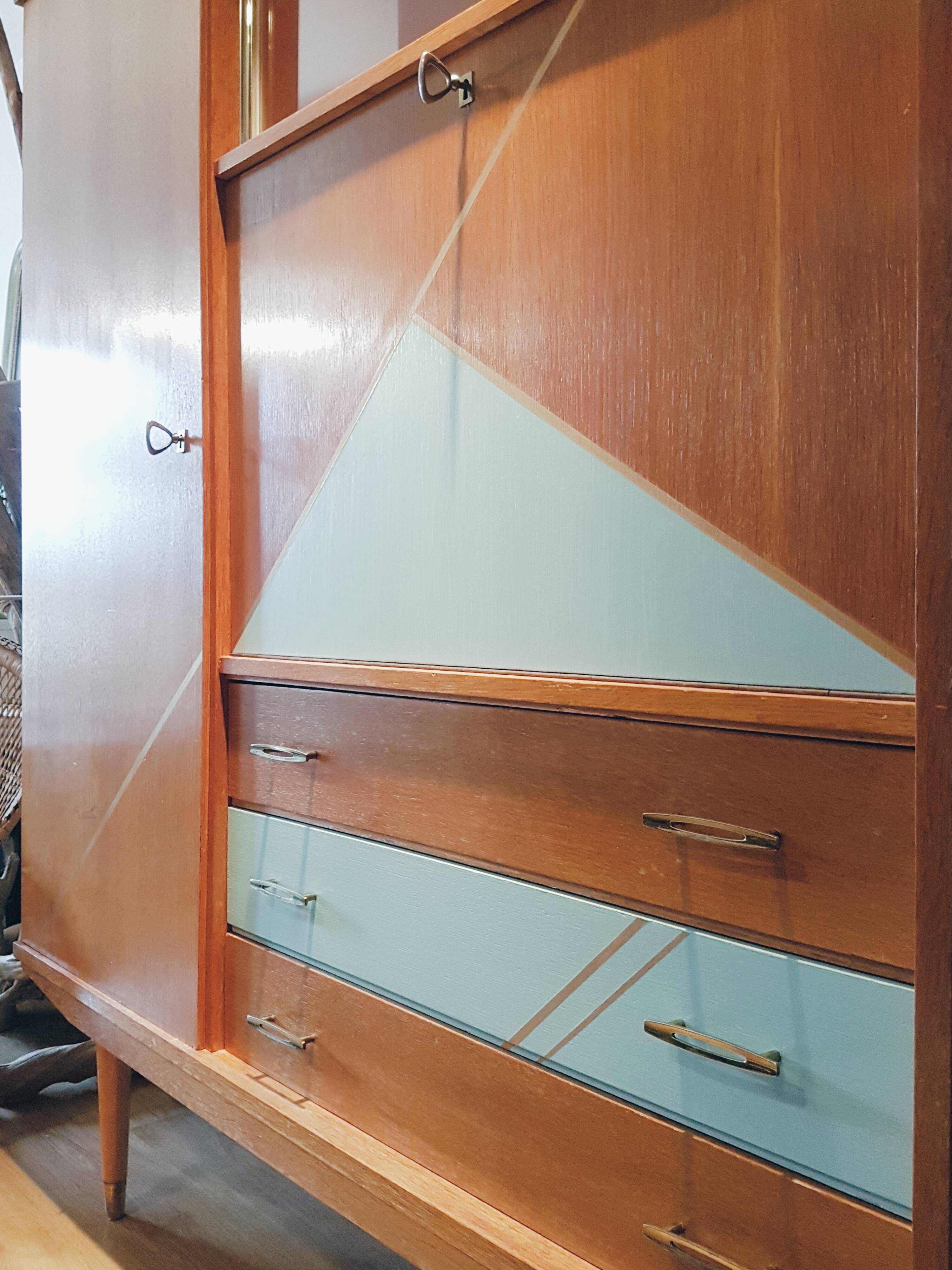 The 1950s vintage Cabinet Secretary