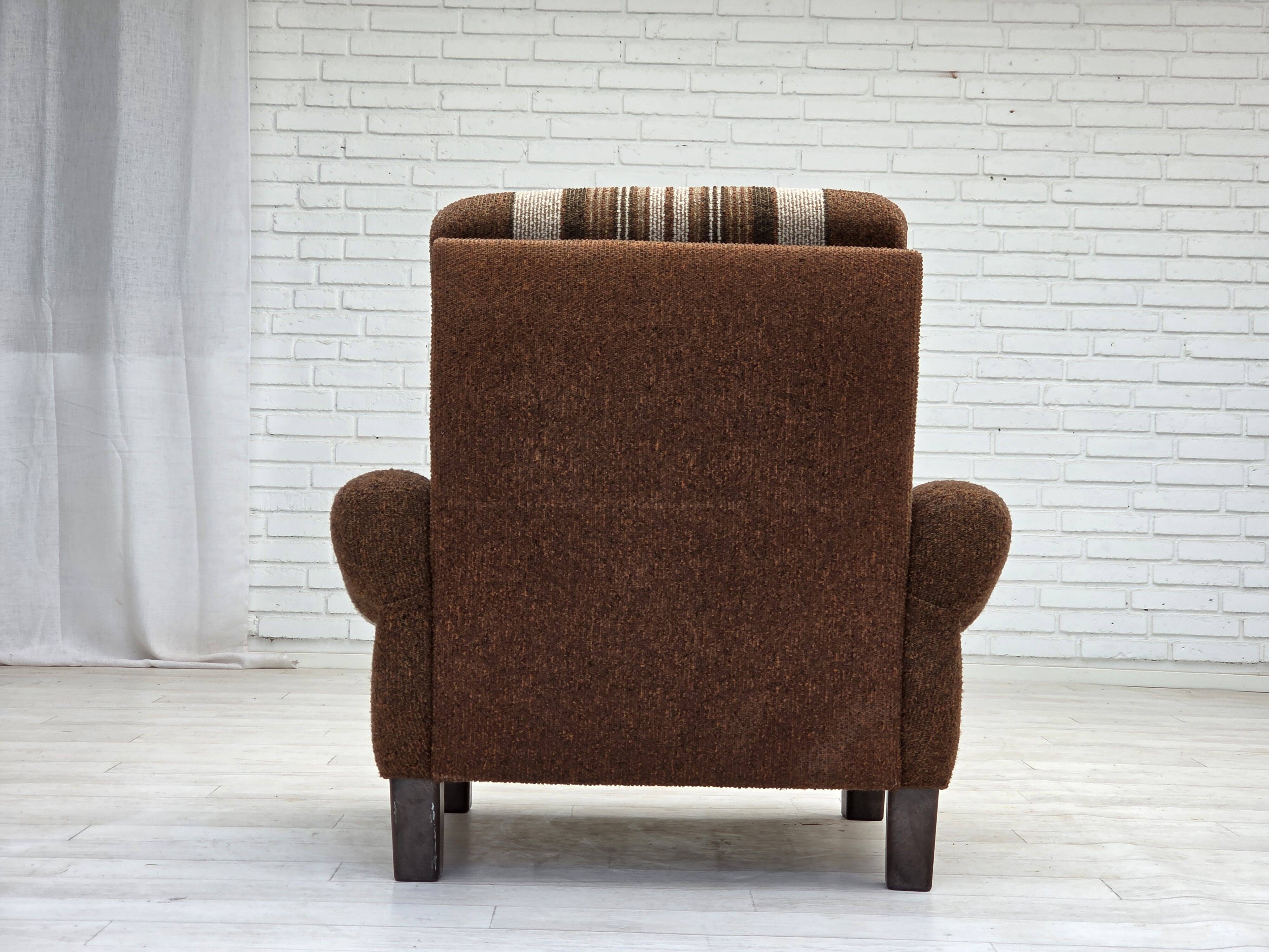 Danish club chair from the 1970s, original wool upholstery, original condition.