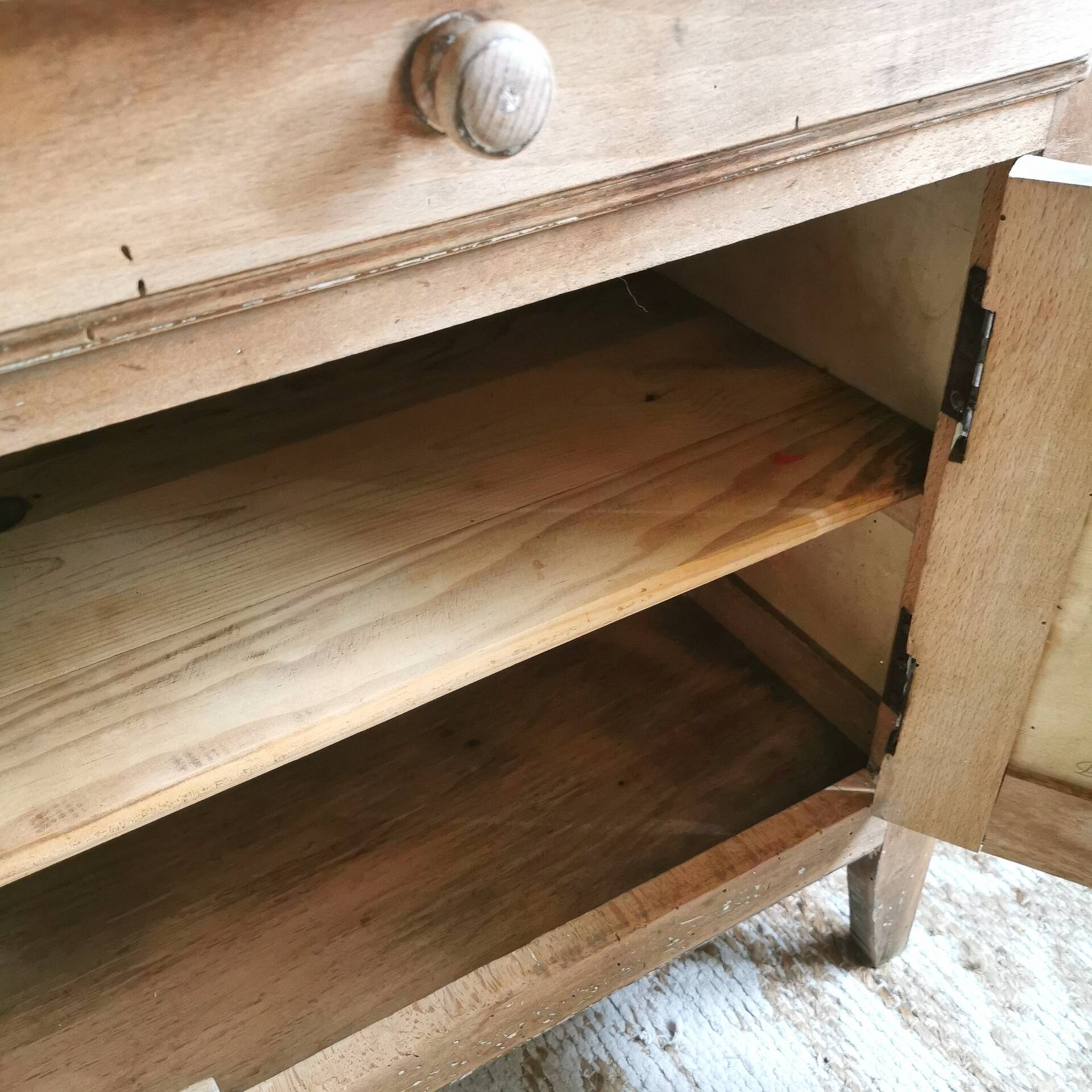 Confiturier, restored mini Parisian buffet