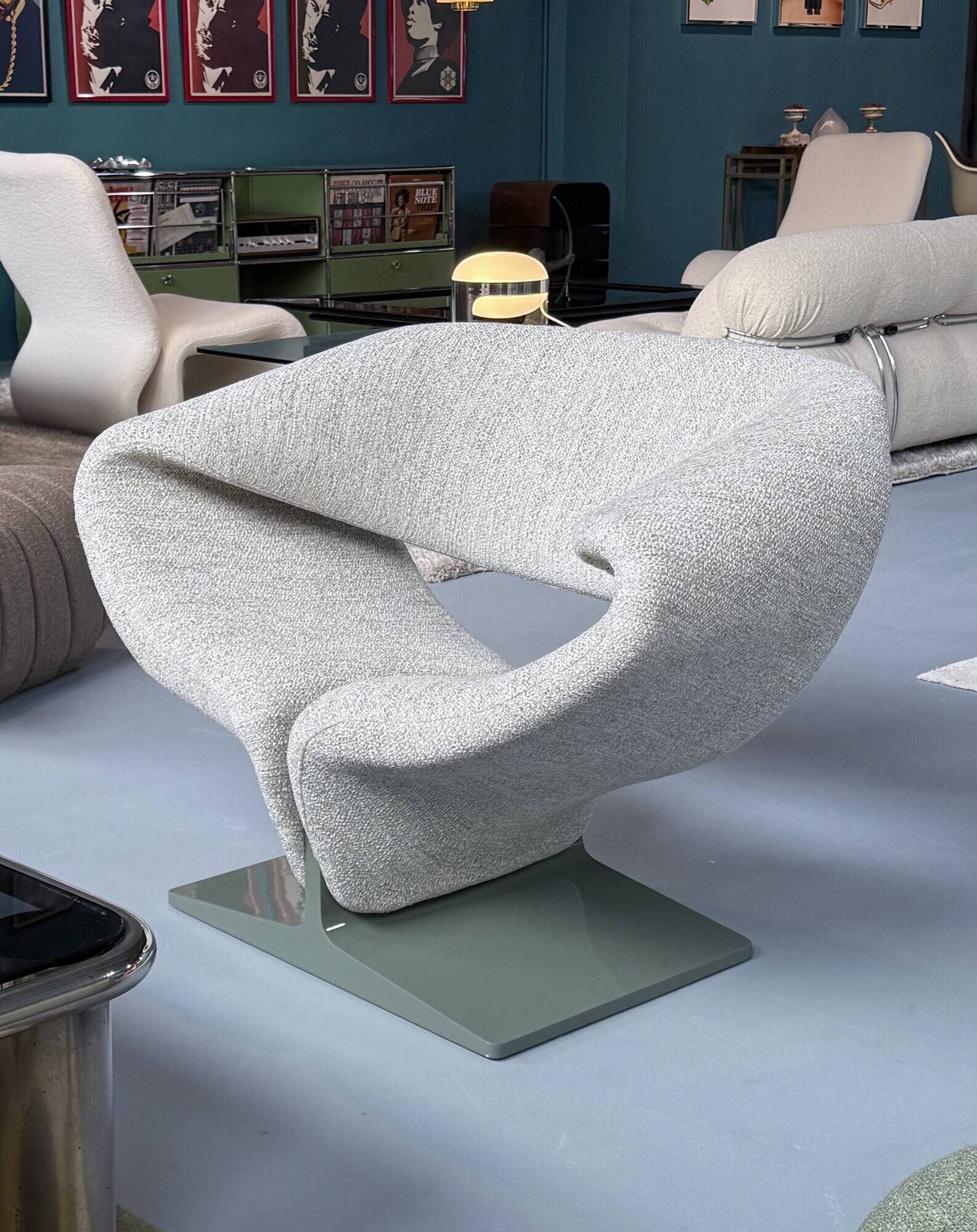 fauteuil "Ribbon Chair" de Pierre Paulin édition Artifort