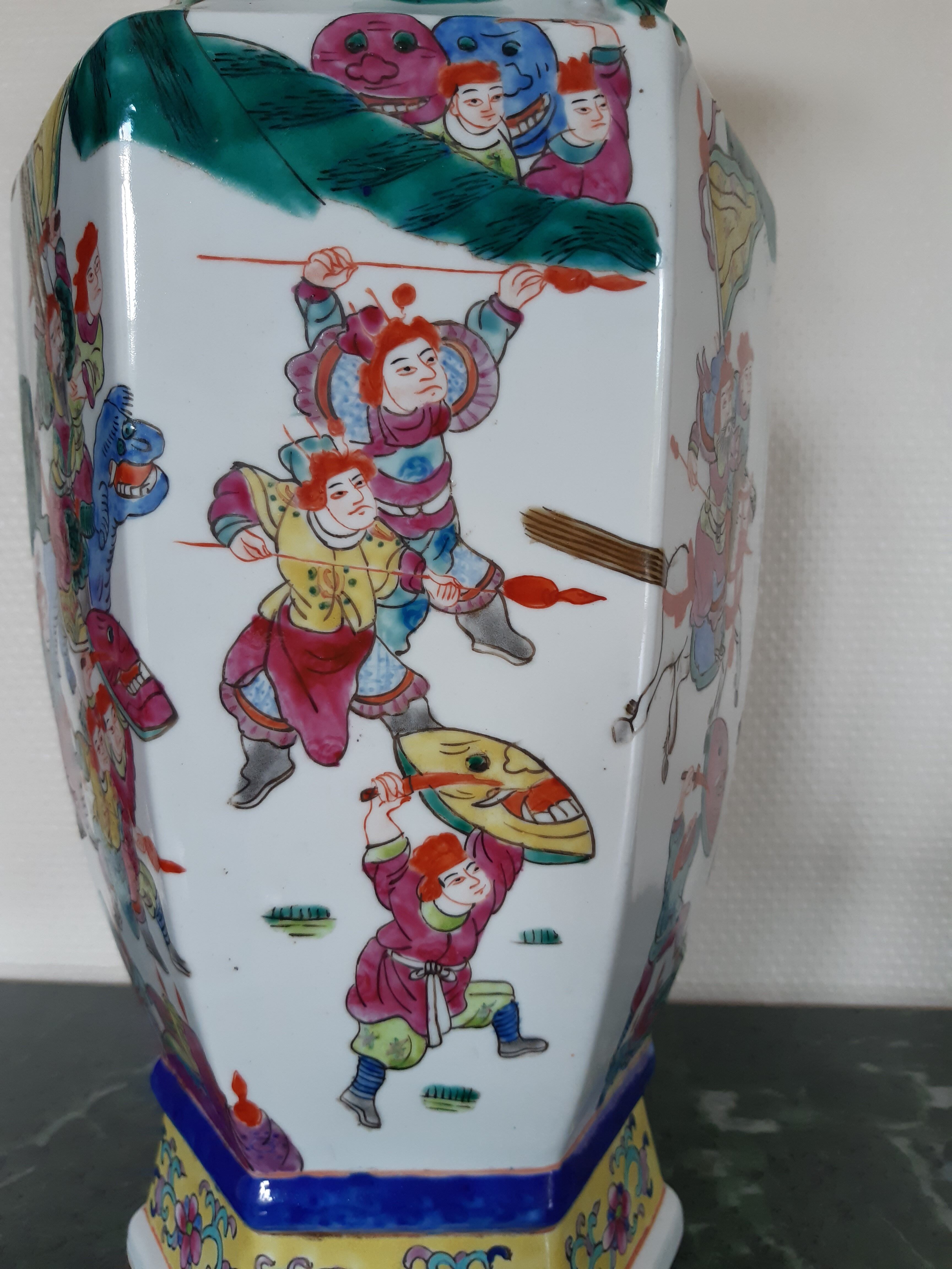 Ancient Chinese vase green family porcelain