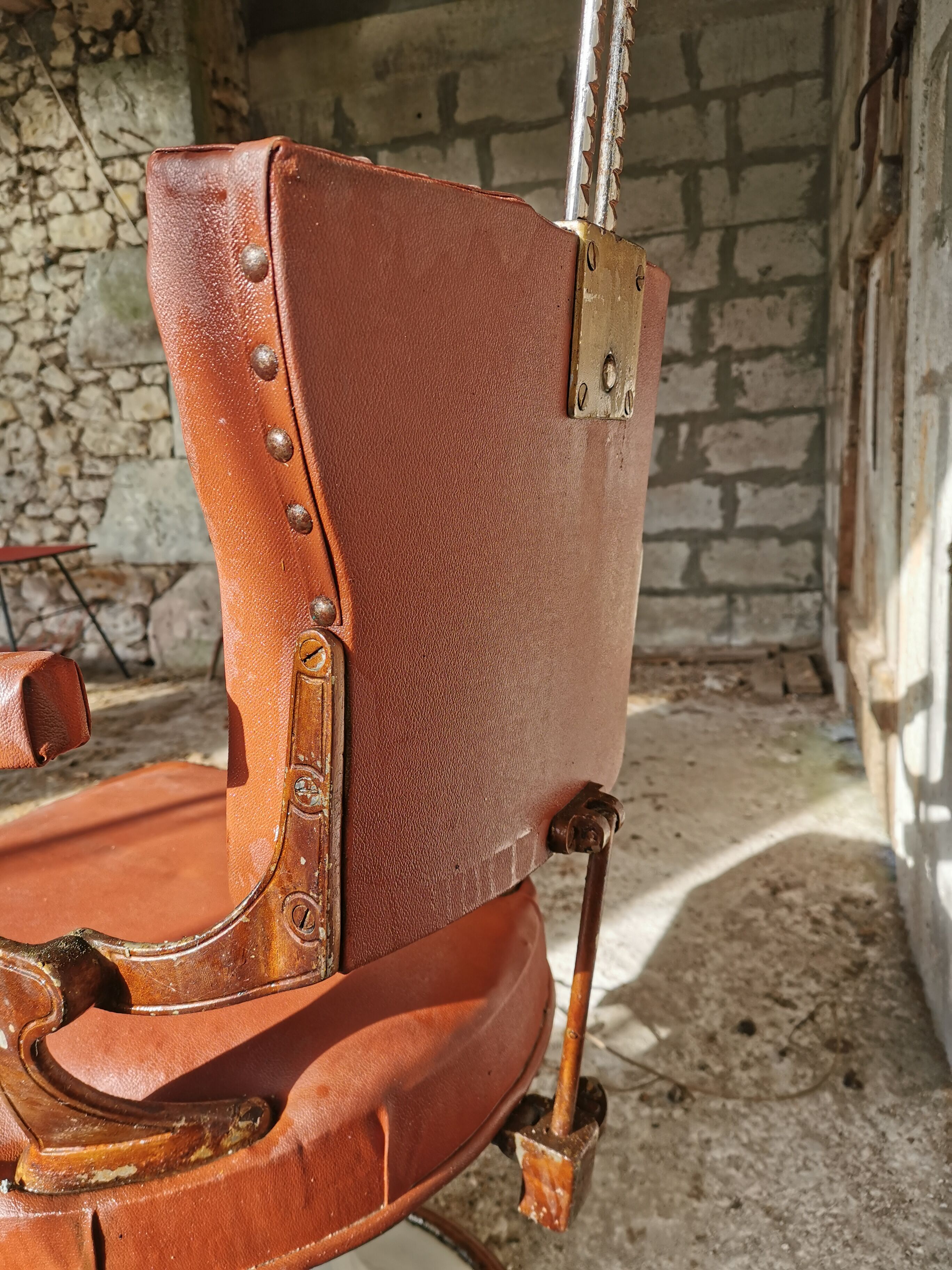 Barber's armchair