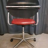 Kevi armchair in skai and chrome metal