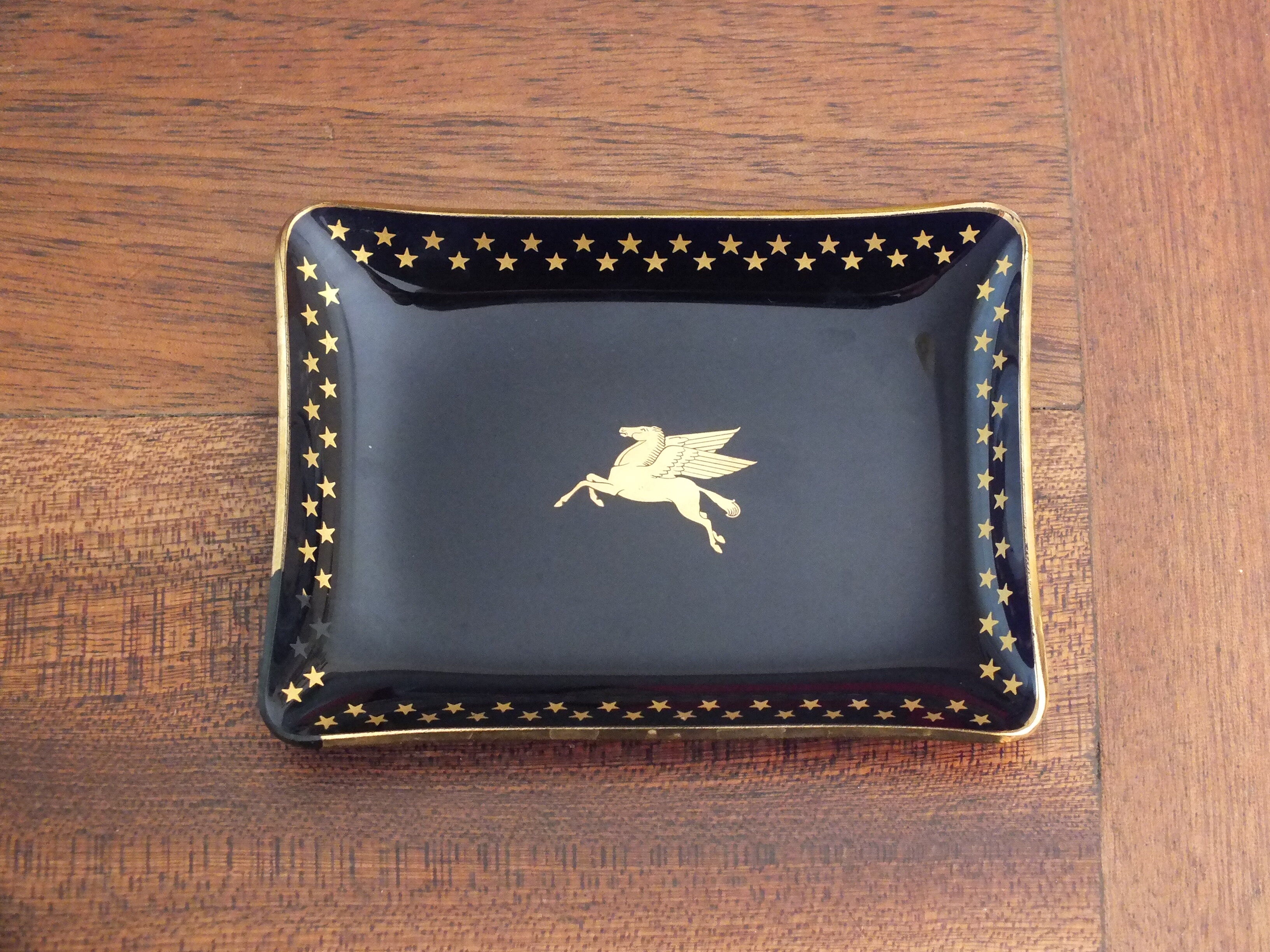 Empty pocket cup Pegasus in blue and gold crystal - advertising Mobil