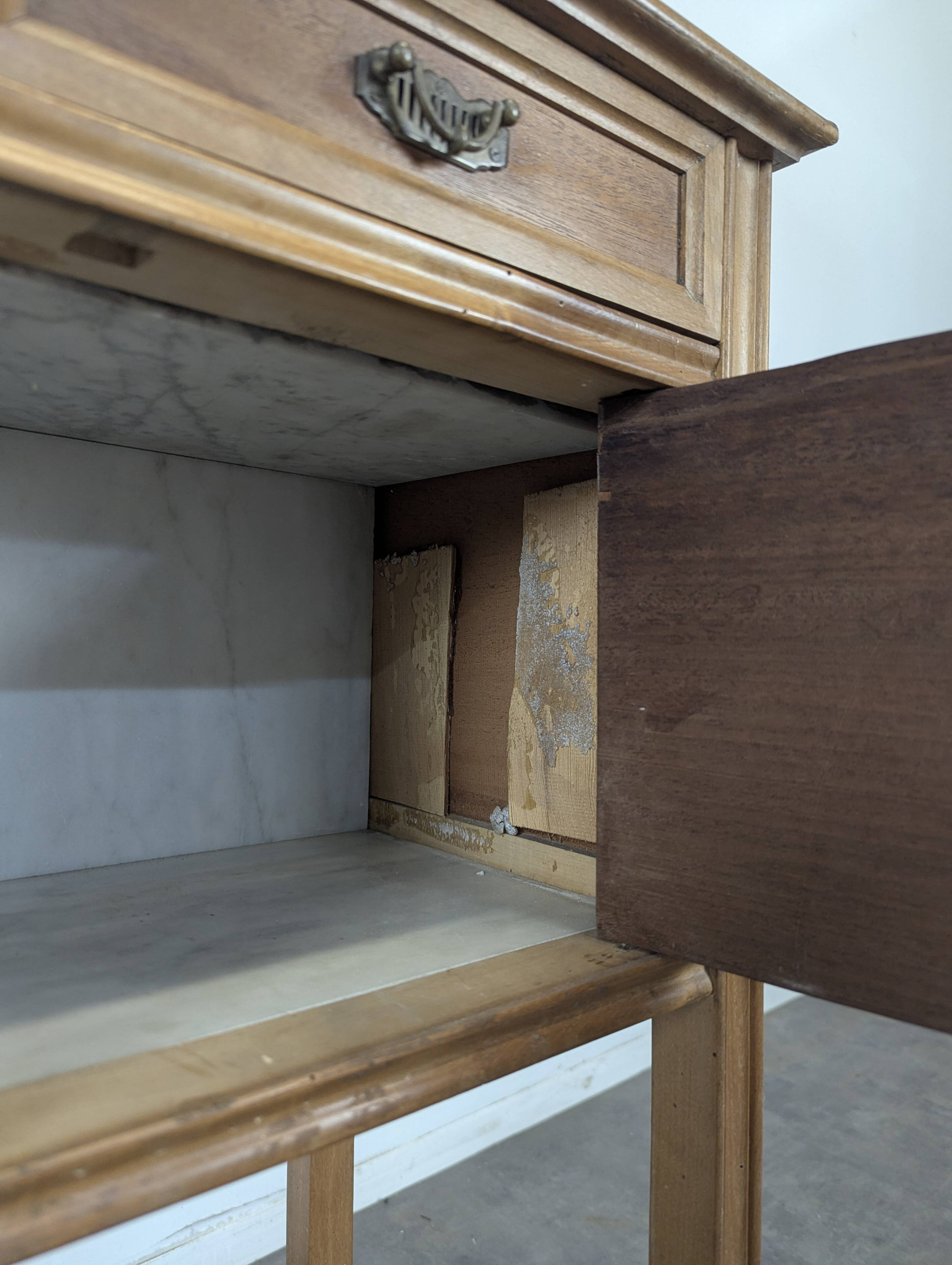 Art Nouveau bedside table with a griotte marble top.