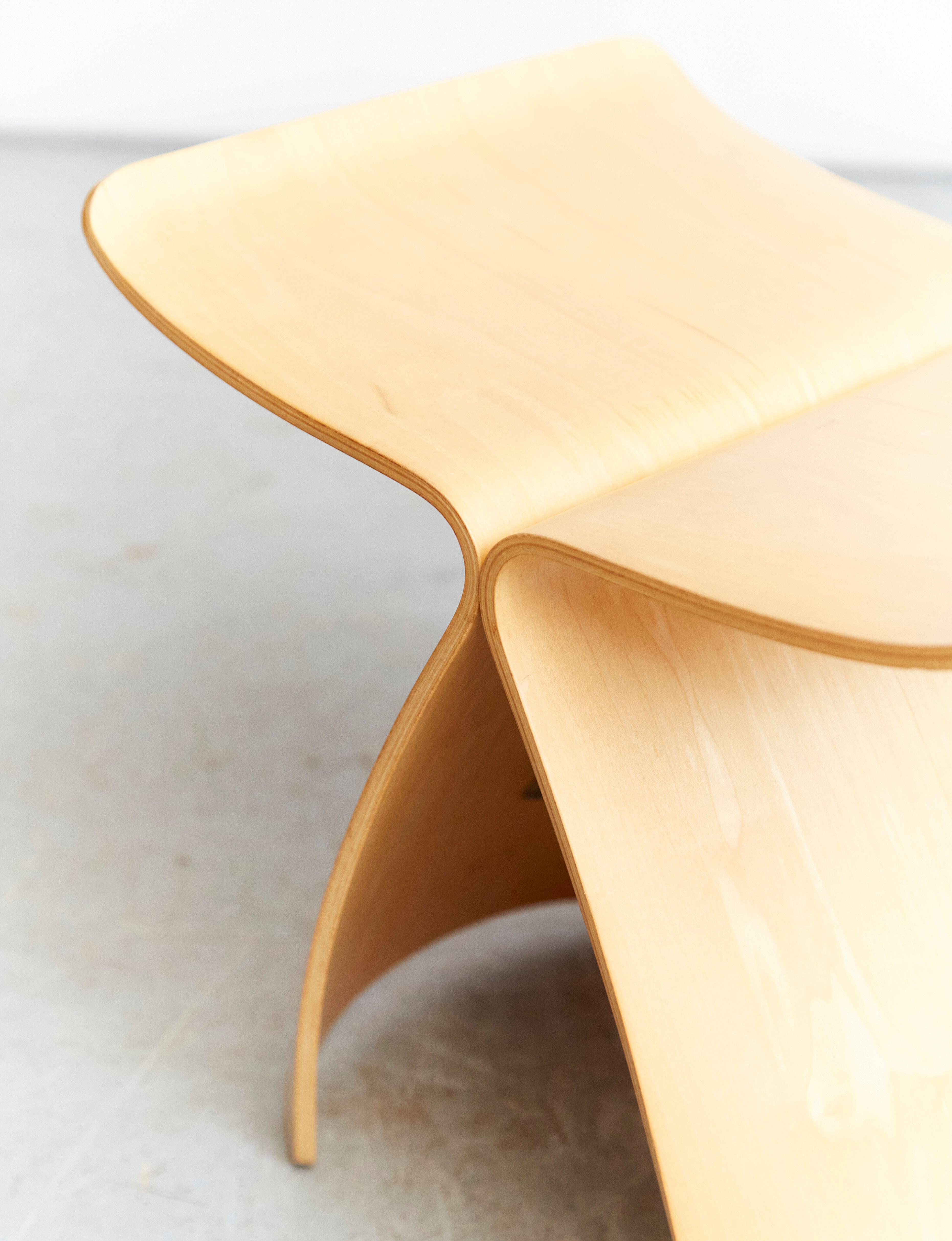 Tabouret Butterfly Sori Yanagi pour Vitra