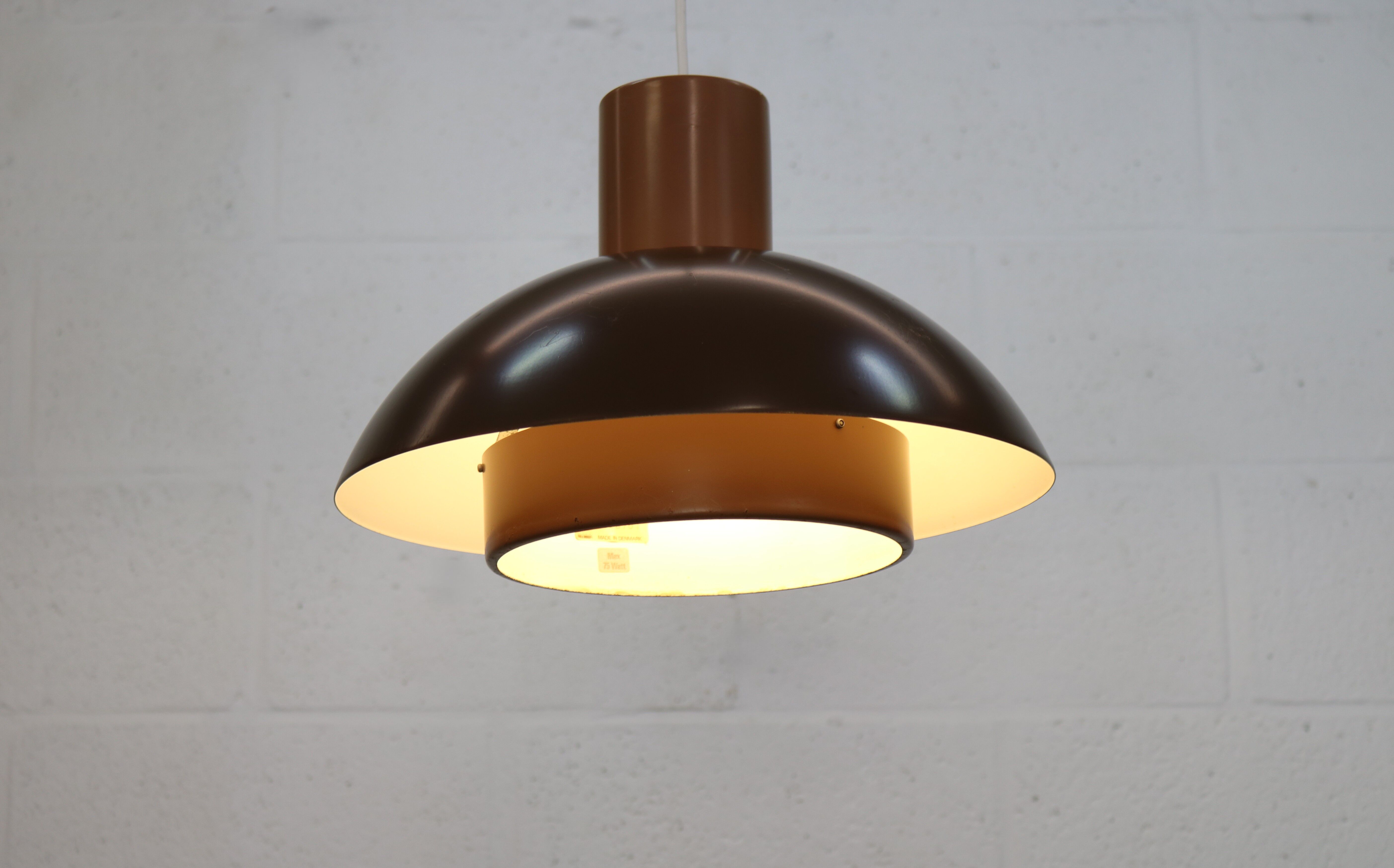Suspension Lakaj Jo Hammerborg : Suspension moderne danoise, Fog & Morup, années 1970