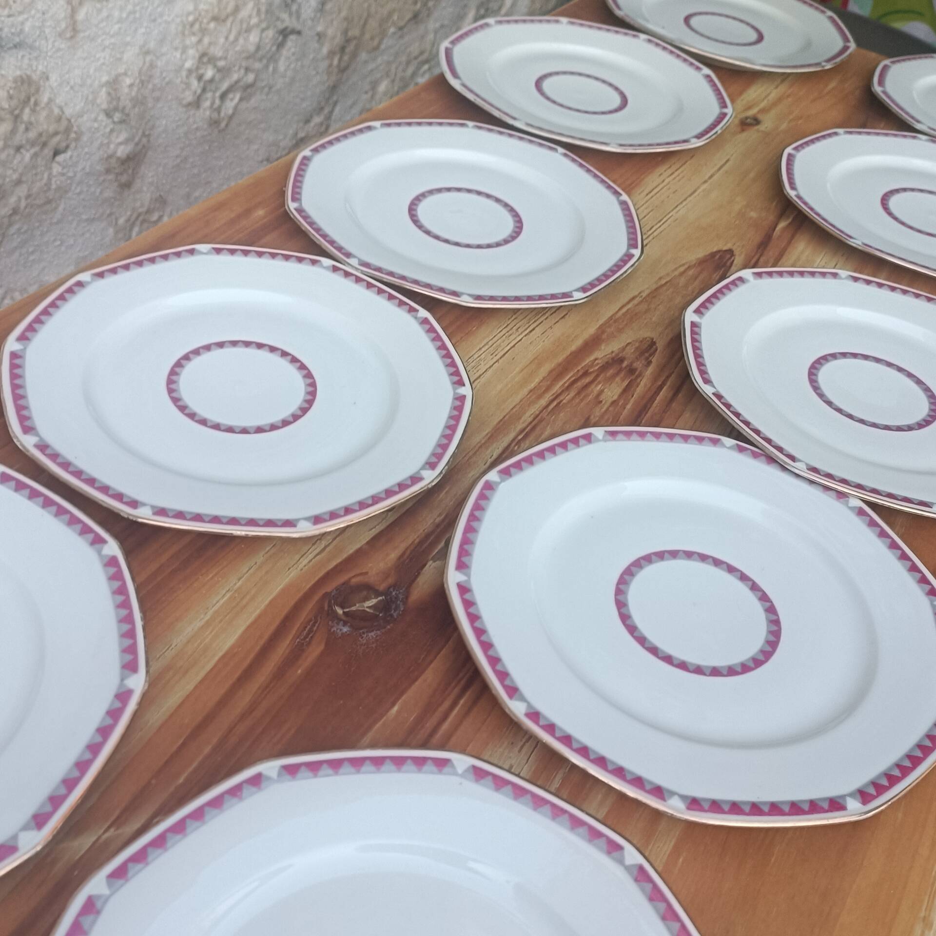 Art Deco dessert plates in pink Limoges porcelain