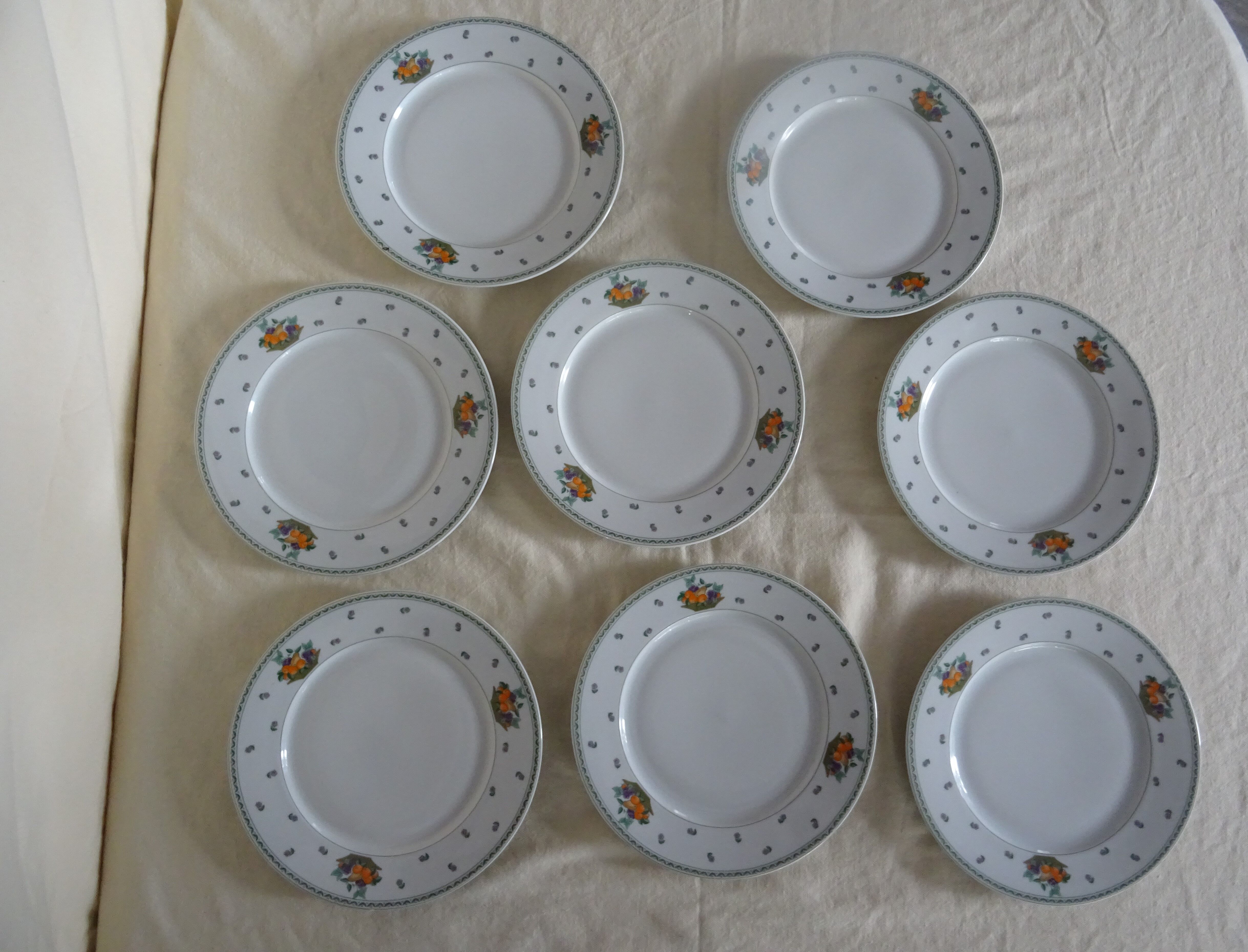 8 plates dessert porcelain Guy Degrenne decoration Basket fruit flowers