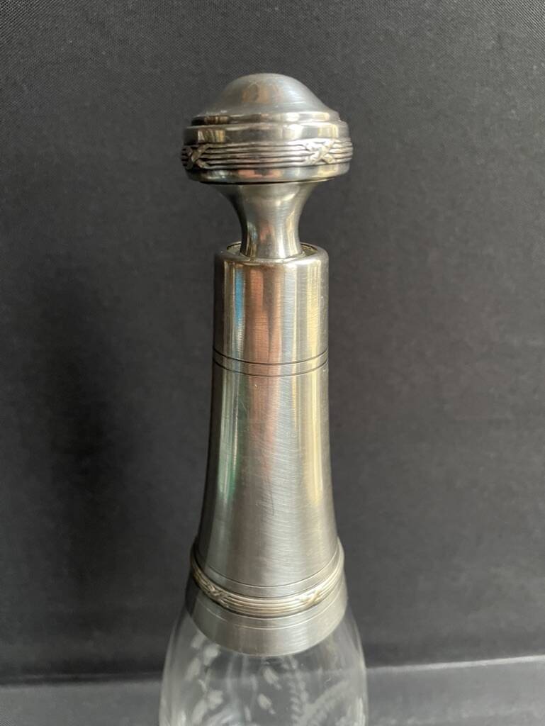 Liqueur carafe in engraved crystal & silver metal