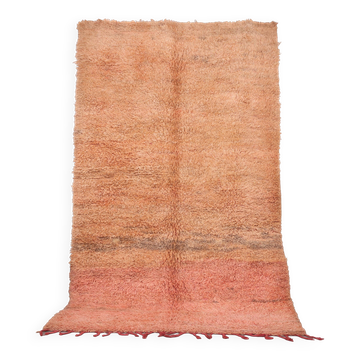 Tapis marocain vintage fait main en laine pêche
