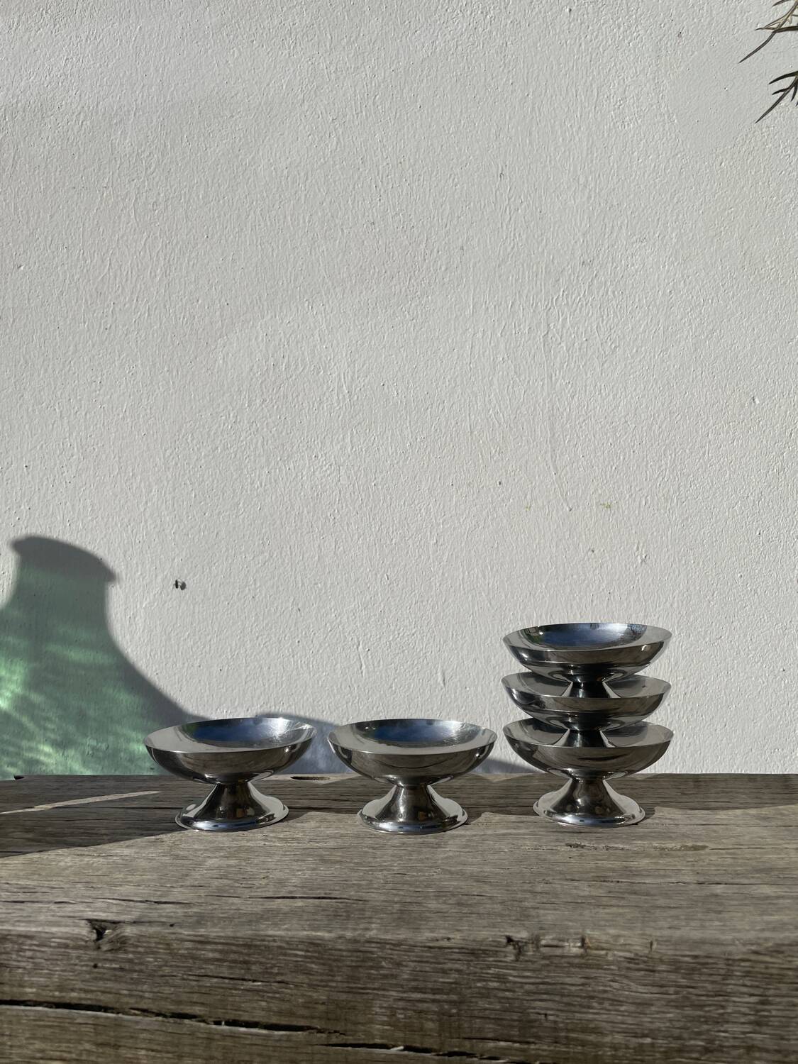 5 stainless steel bowls