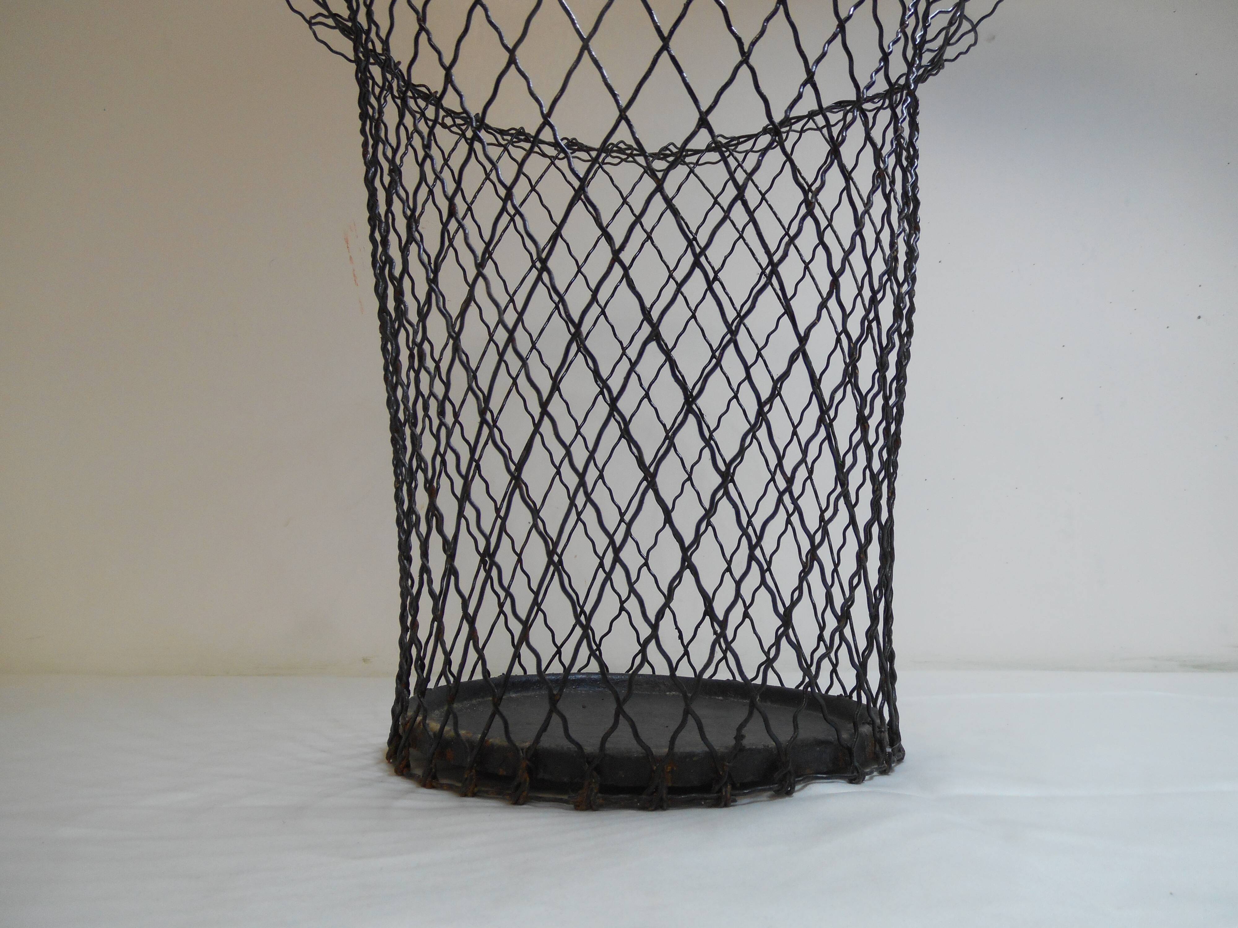Paper braided metal basket 50's