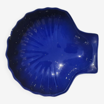 Blue shell dish