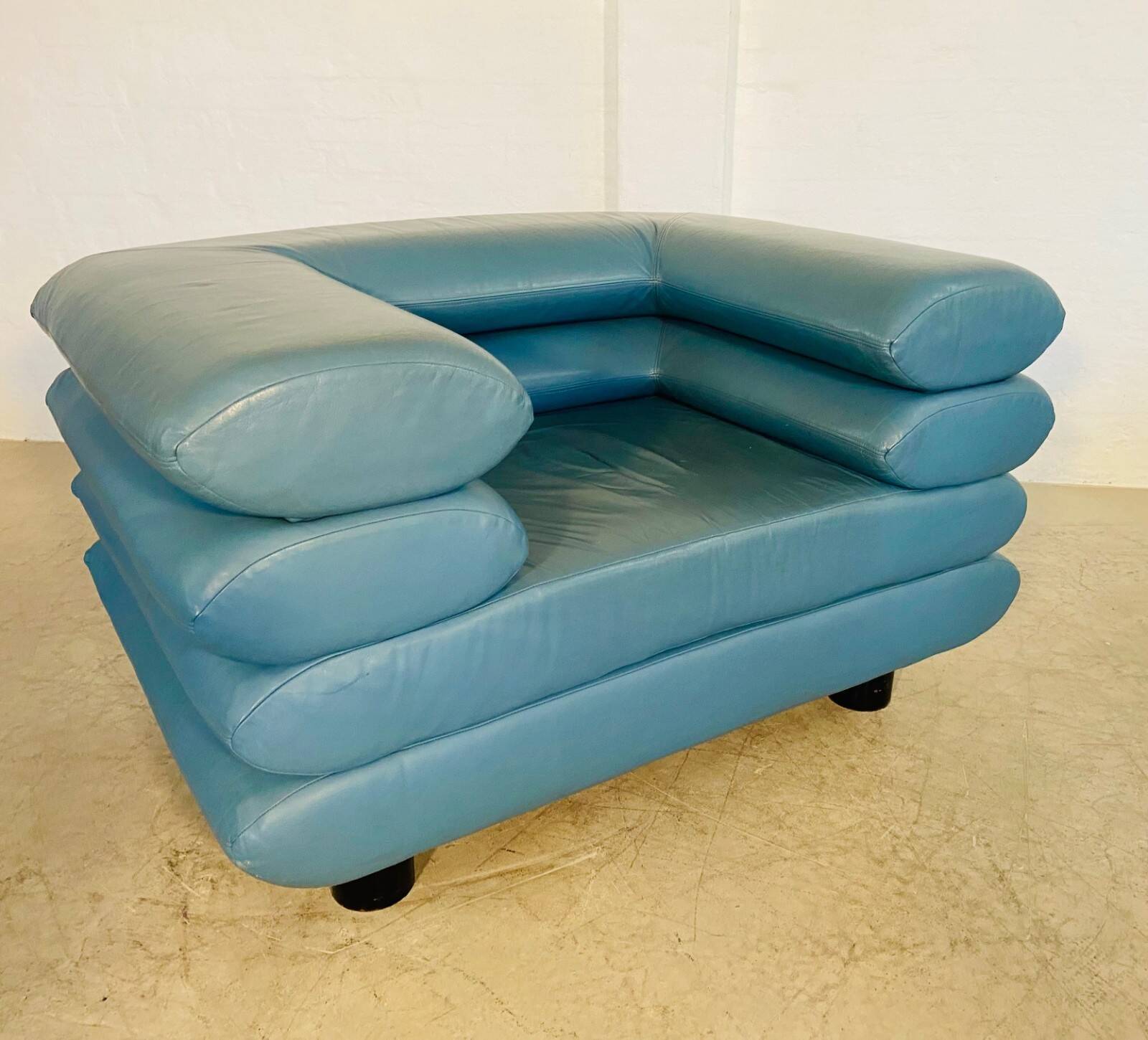 Chaise lounge suédoise vintage rétro en cuir turquoise