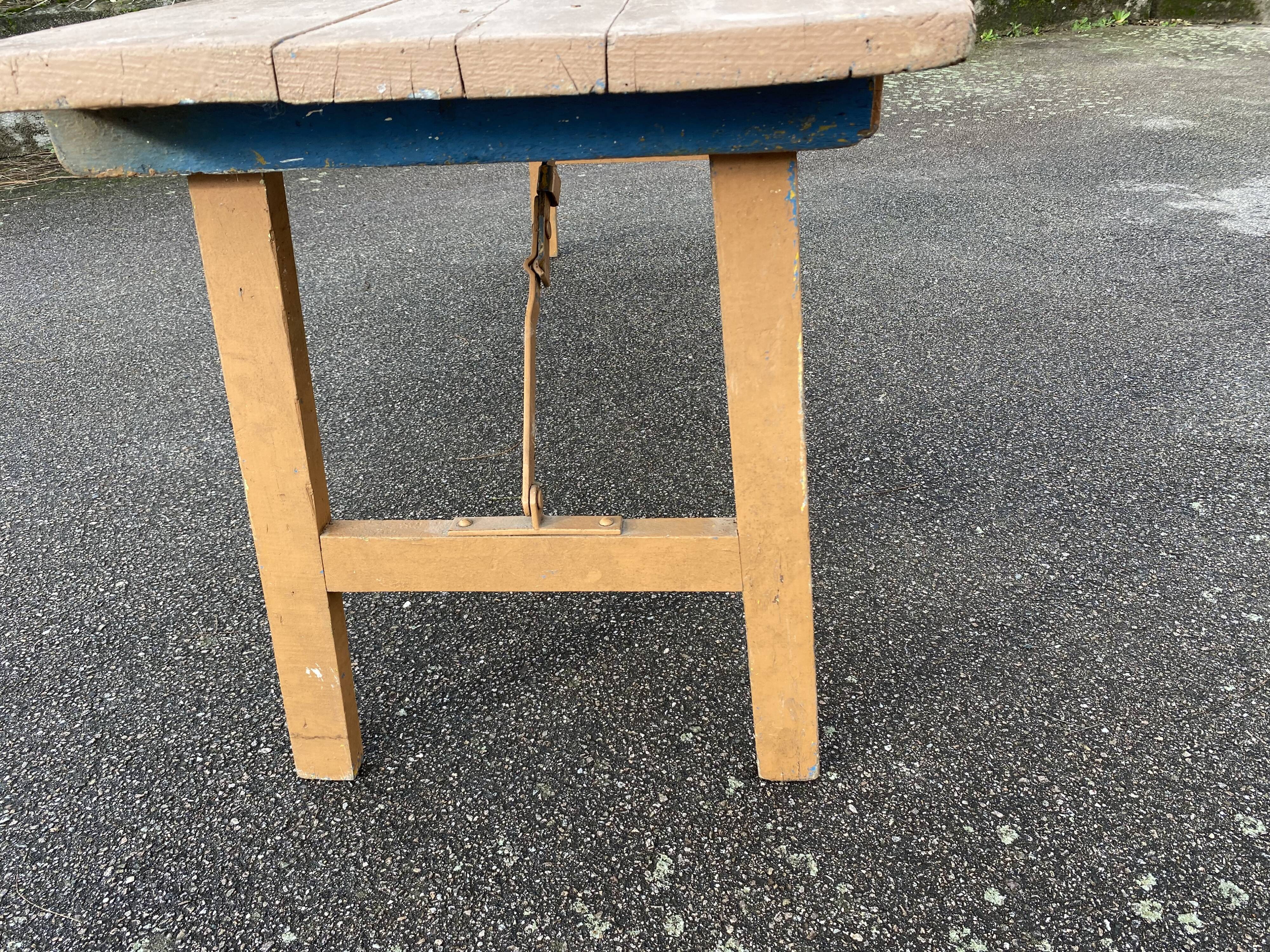 Painted folding brasserie table