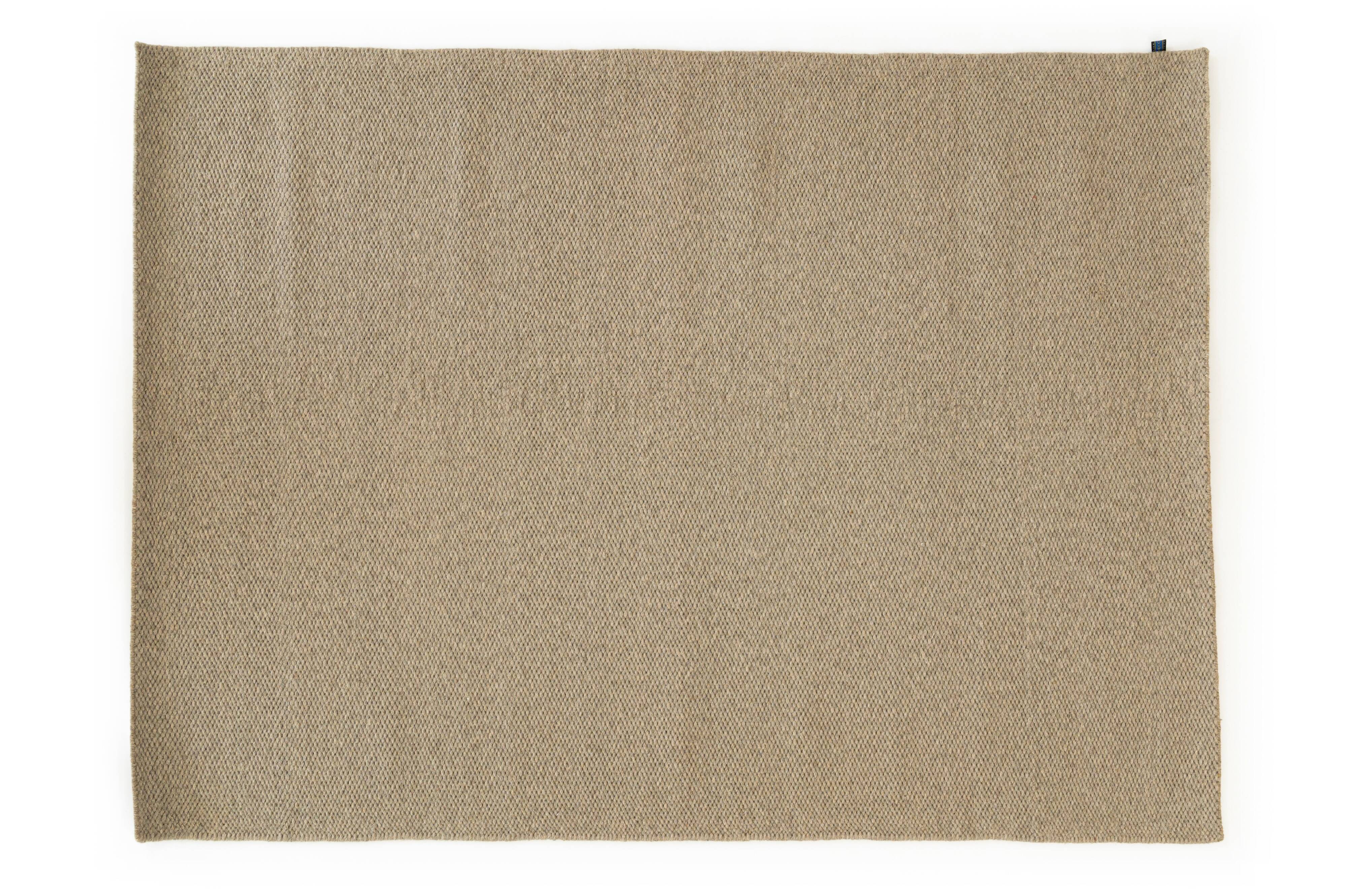 NOS Scandinavian flat weave rug by Axeco Svenska AB. 237 x 174 cm = 93 x 69 in.