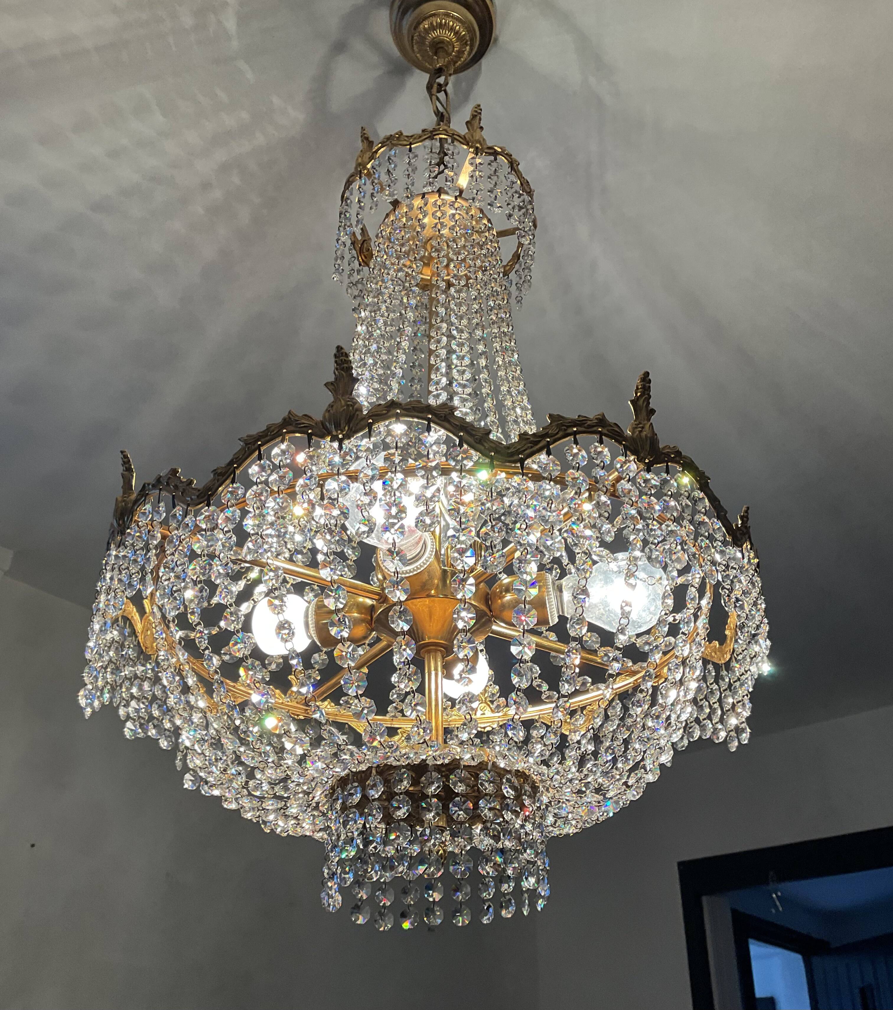 Balloon chandelier in bronze and crystal pendants