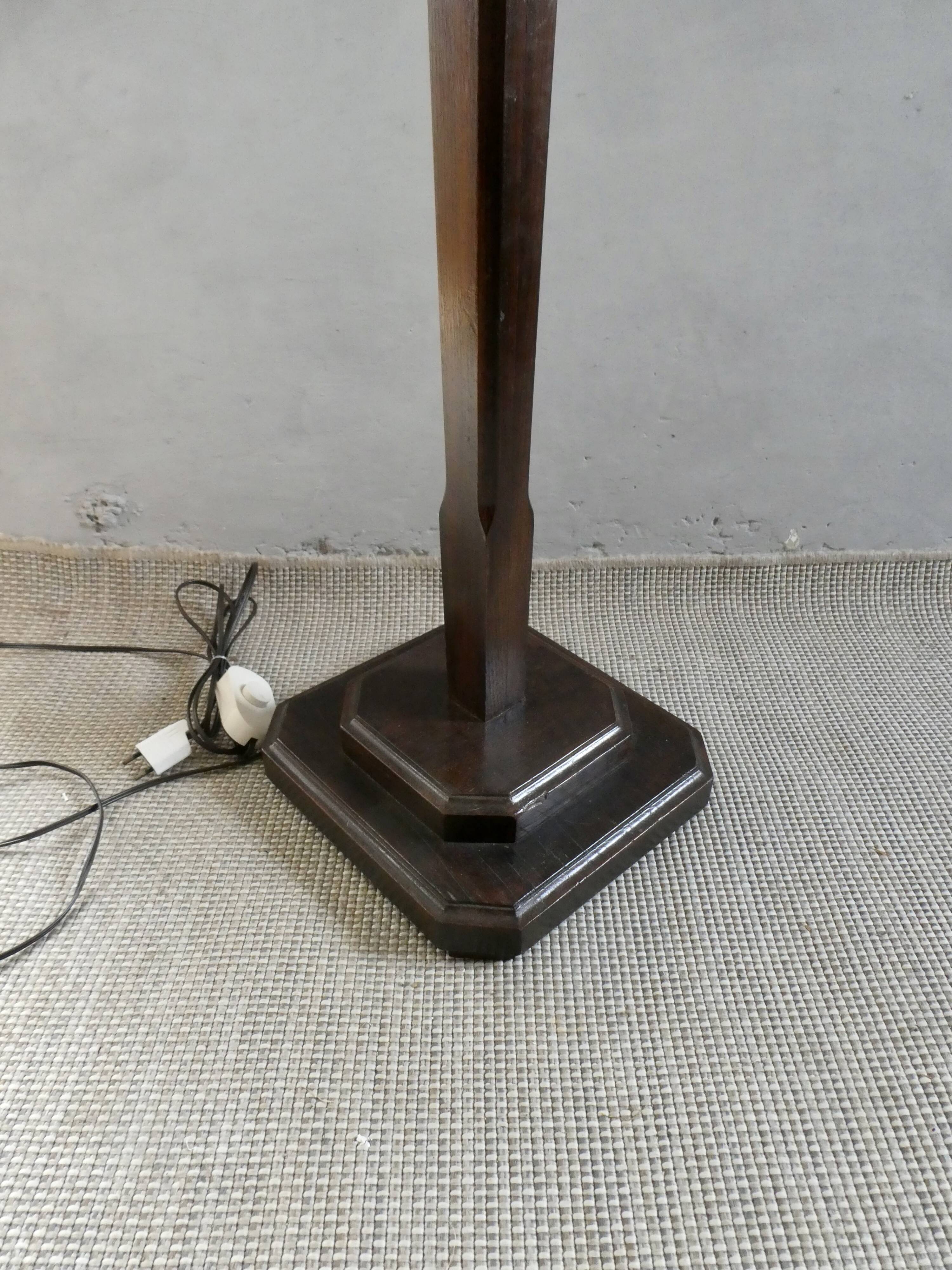 Lampadaire Art Deco en chêne