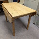Farmhouse Table with Drop Leaf