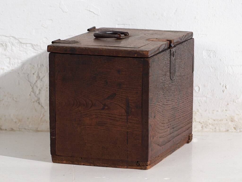 Antique Japanese drawer box – End of the Meiji period (c. 1890-1910) #25