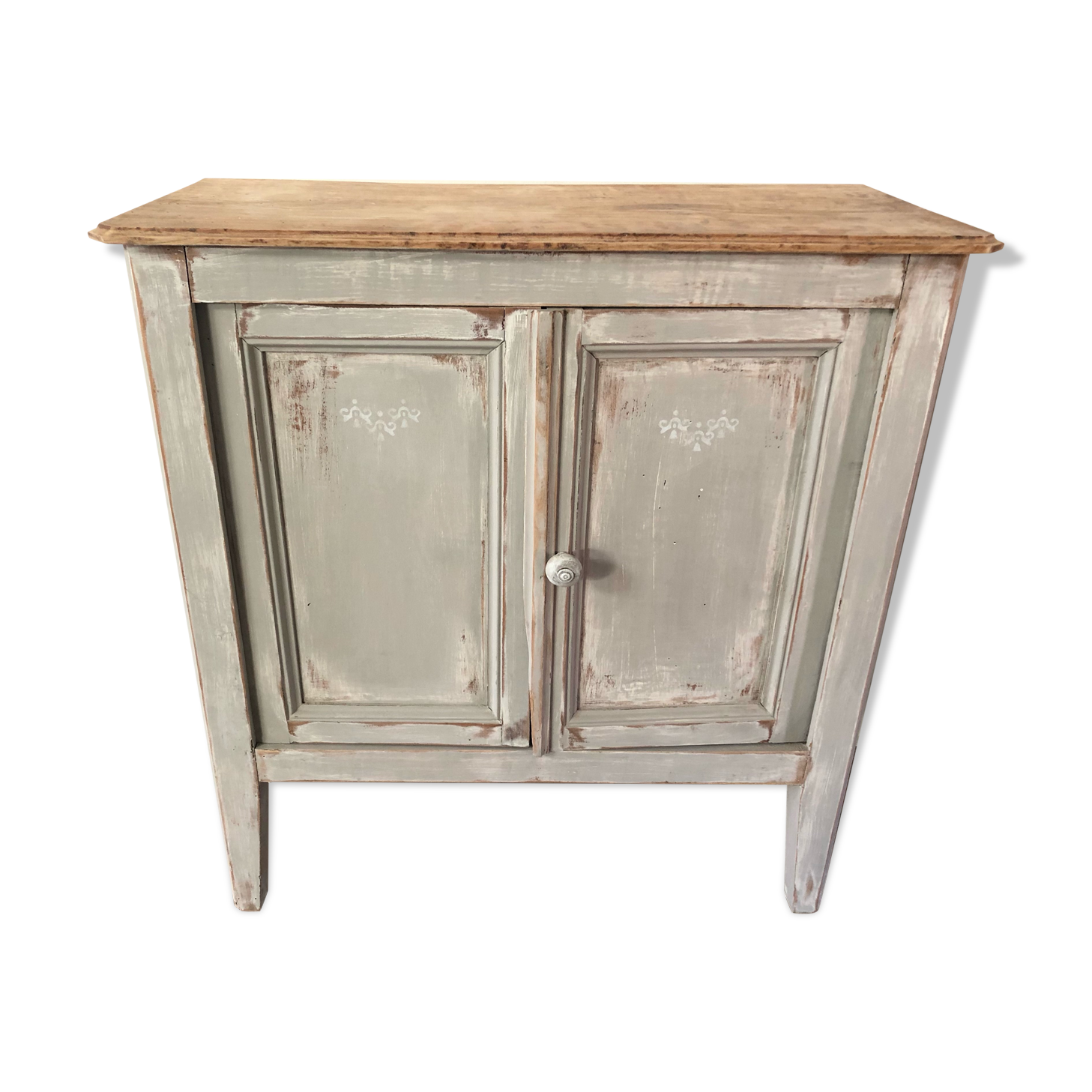 Small storage cabinet