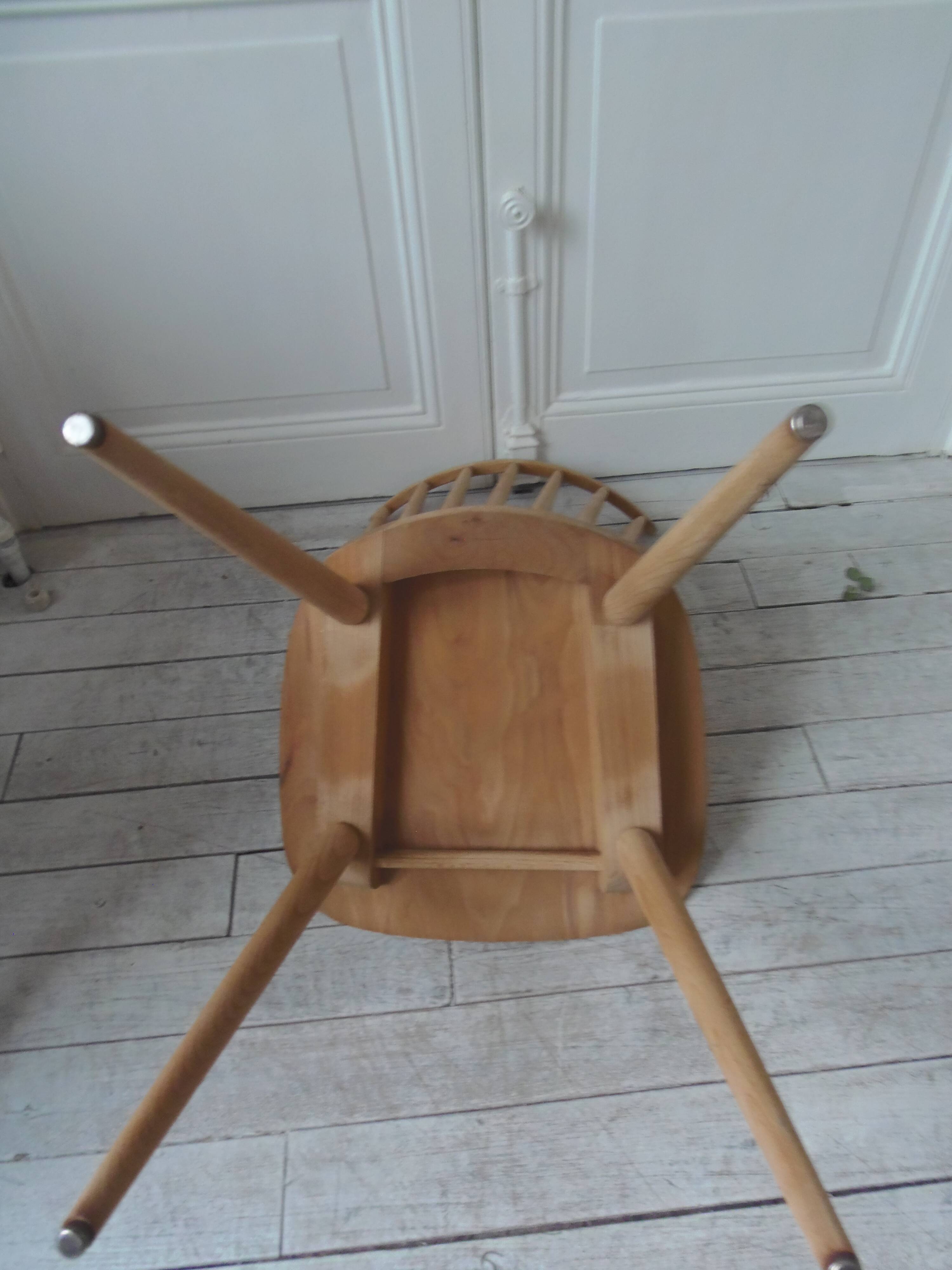 Vintage Scandinavian design chair in beech, waxed finish.