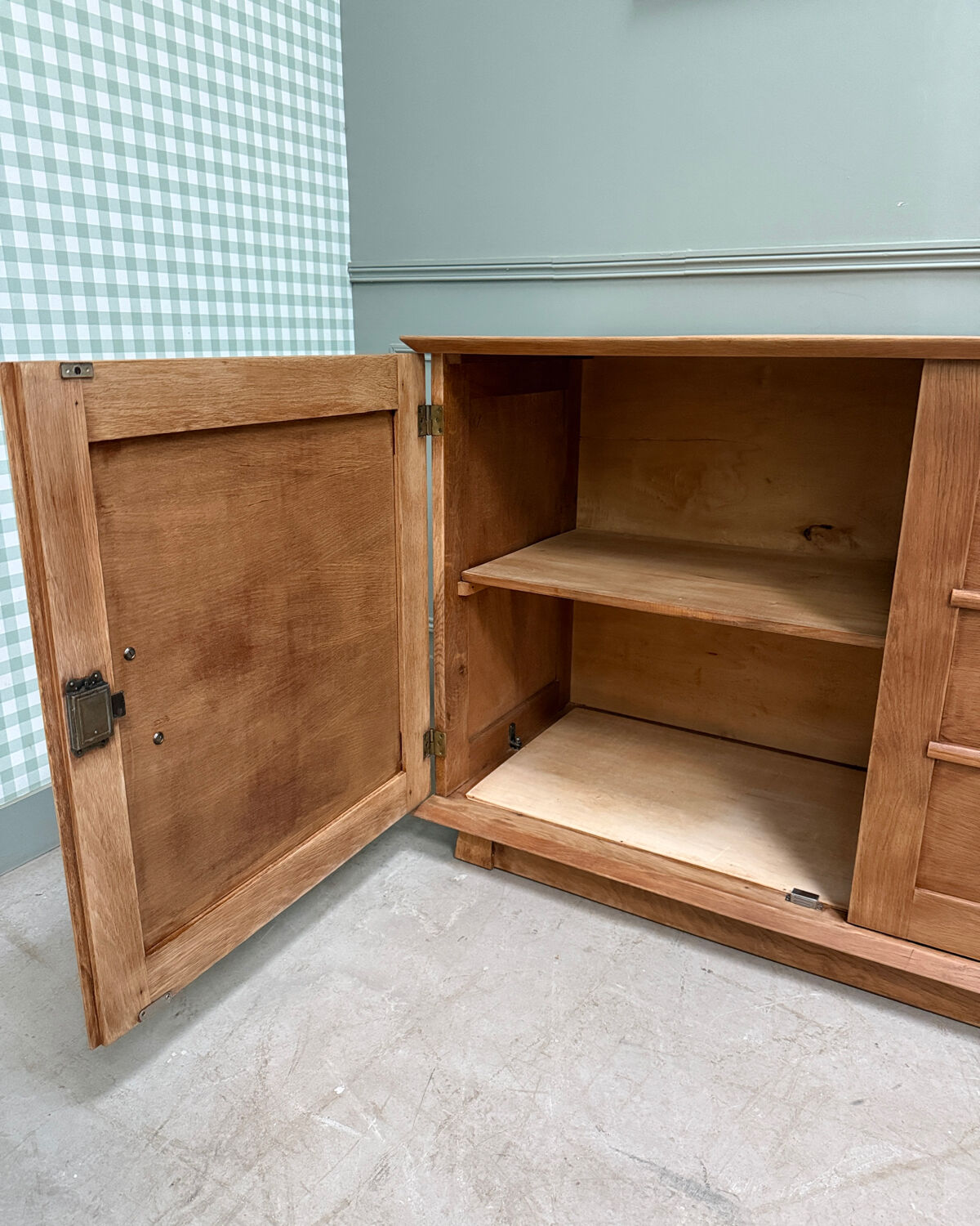 Vintage 1950s buffet (renovated)