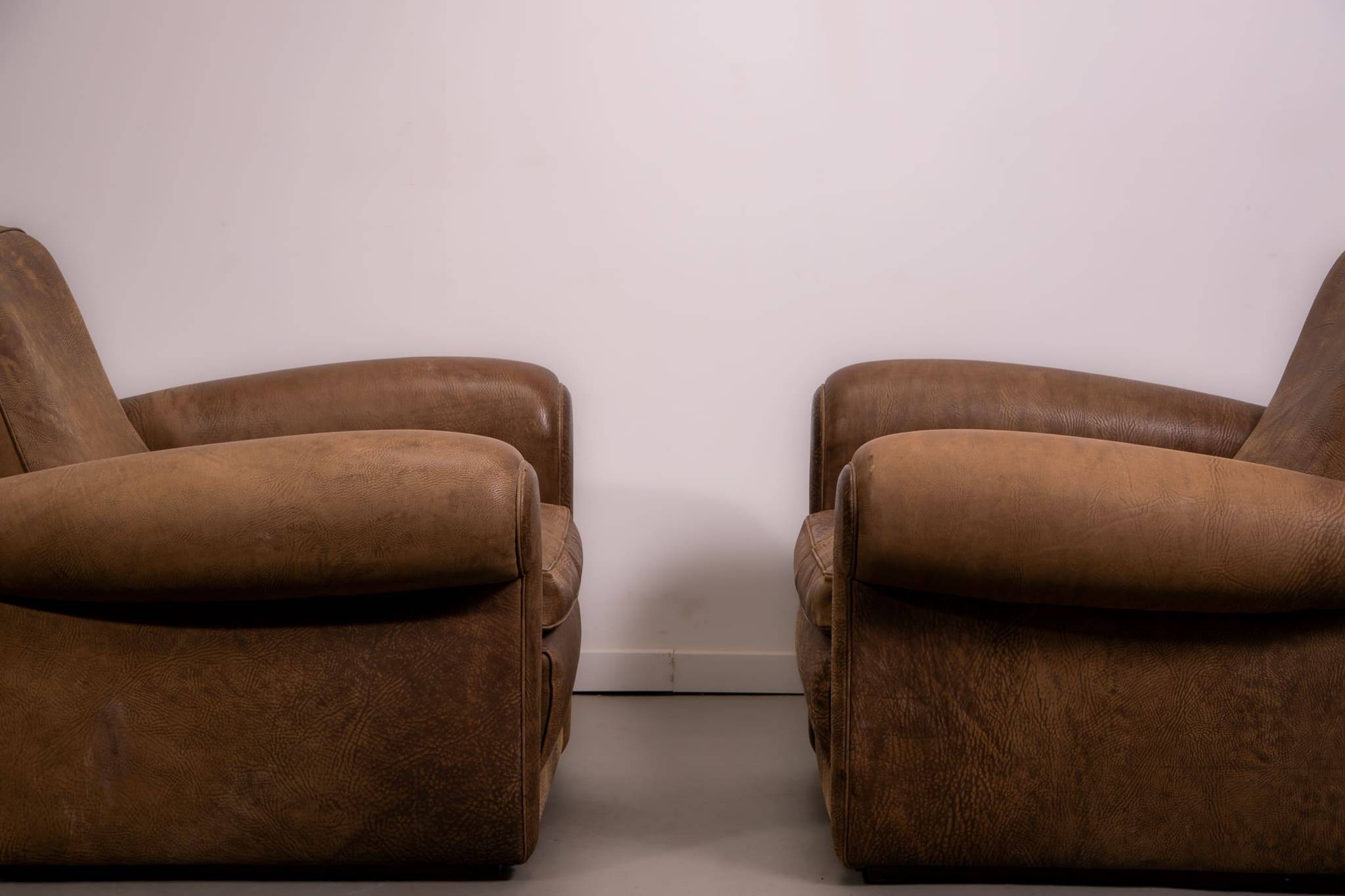 Mickey armchairs by Baxter Italy in Nabuk camel leather, circa 1998