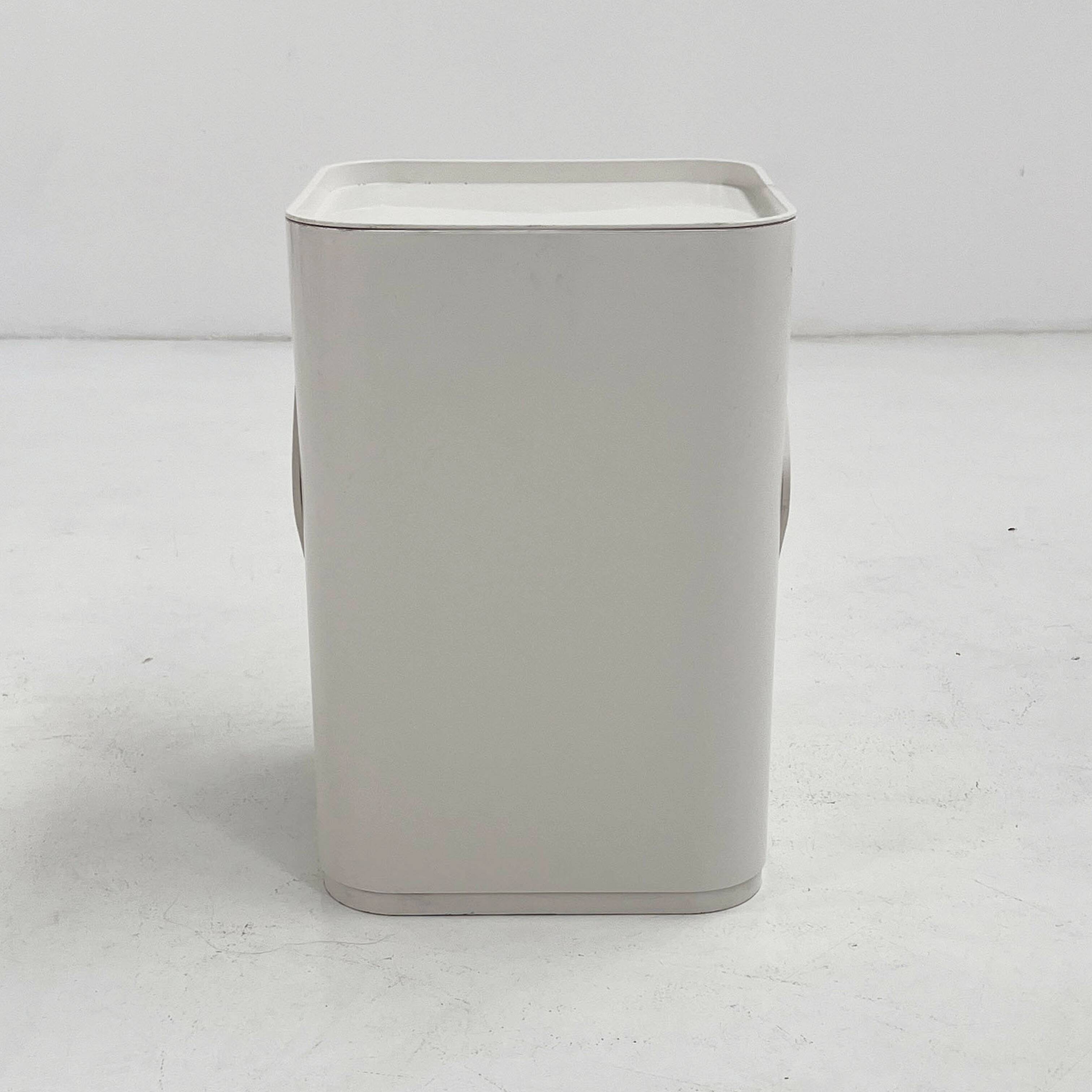Storage furniture, laundry basket by Anna Castelli for Kartell, 1970