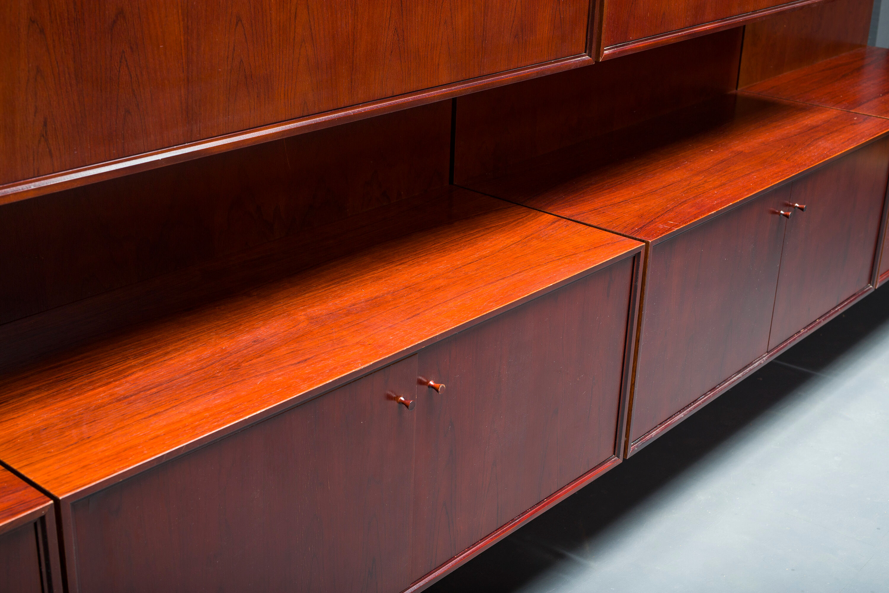 German Rosewood Modular Wall Shelves by IDEE Mobel, 1960s, Set of 25