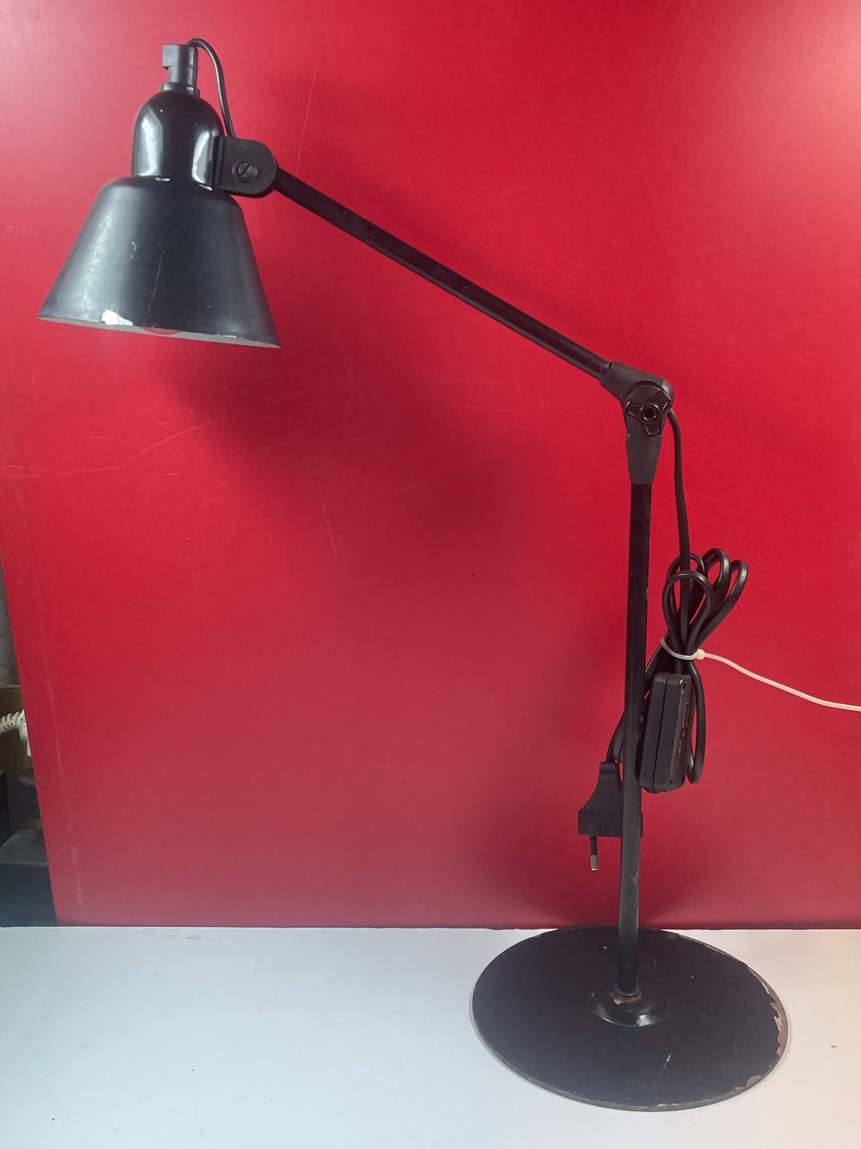 Vintage articulated lamp from the 70s - workshop, garage 62 cm right