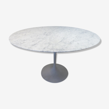 Table Knoll 120cm de diamètre en marbre Eero Saarinen