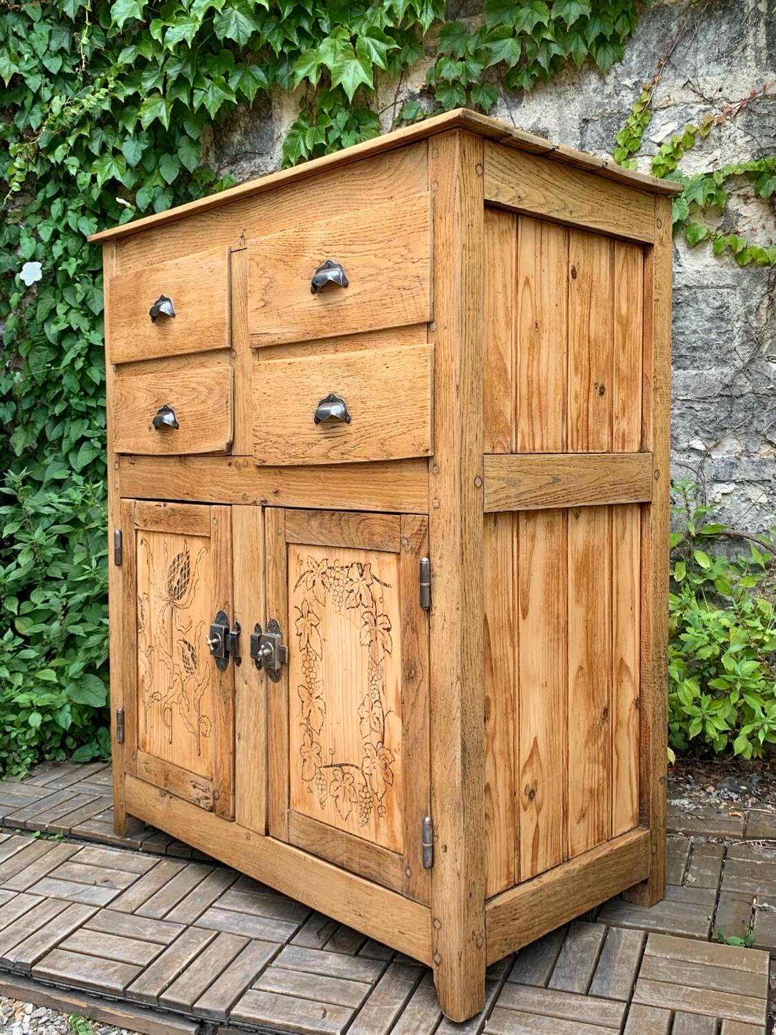 Parisian art deco sideboard in solid raw wood with pyrographed decorations, 1929