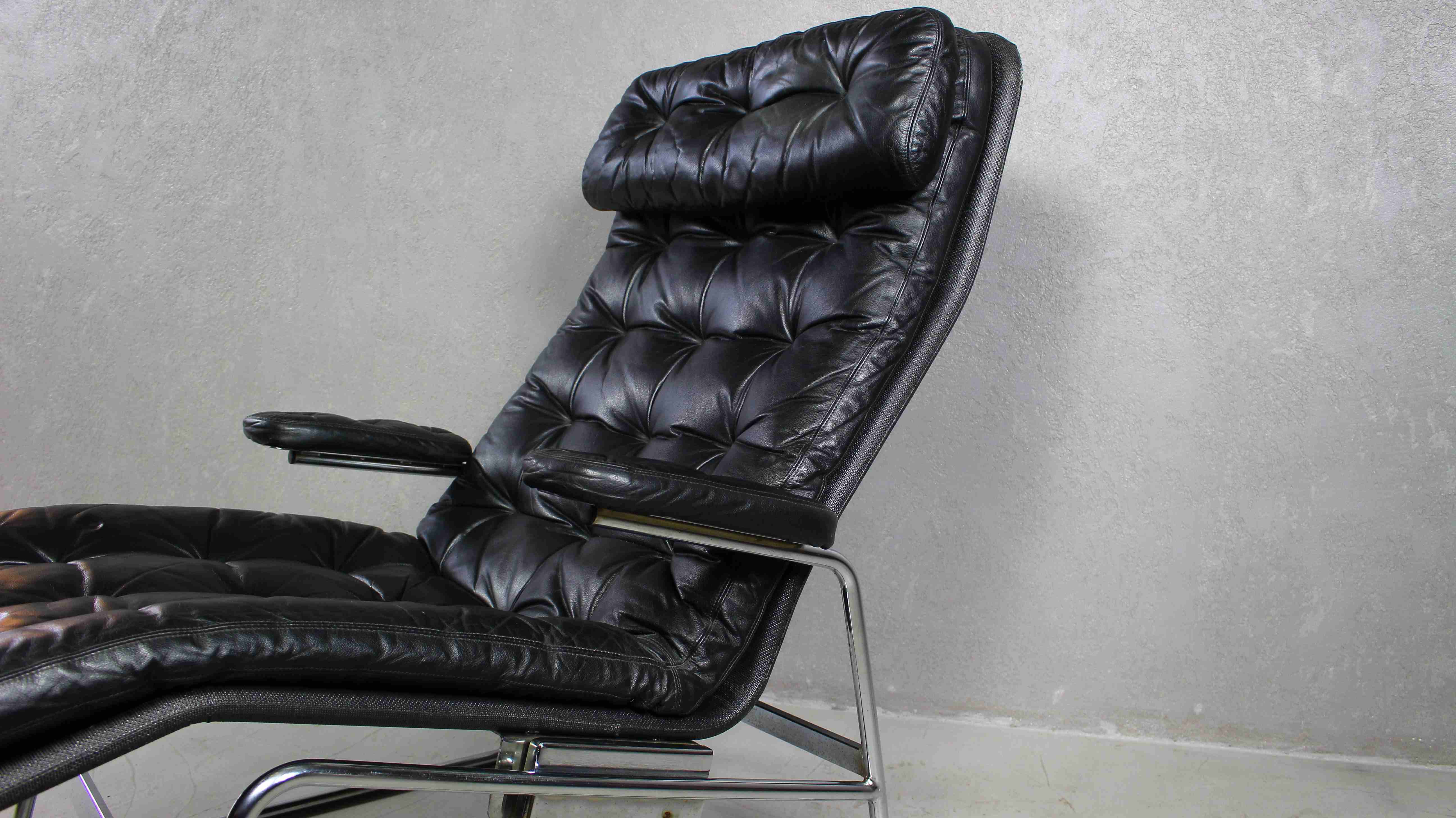 1970s Swedish Leather Chaise by Sam Larsson for DUX