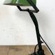Lampe de banque vintage en émail vert, années 1950