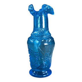 Small Empoli vase in blue glass with decoration of branches and fruits in relief 16c
