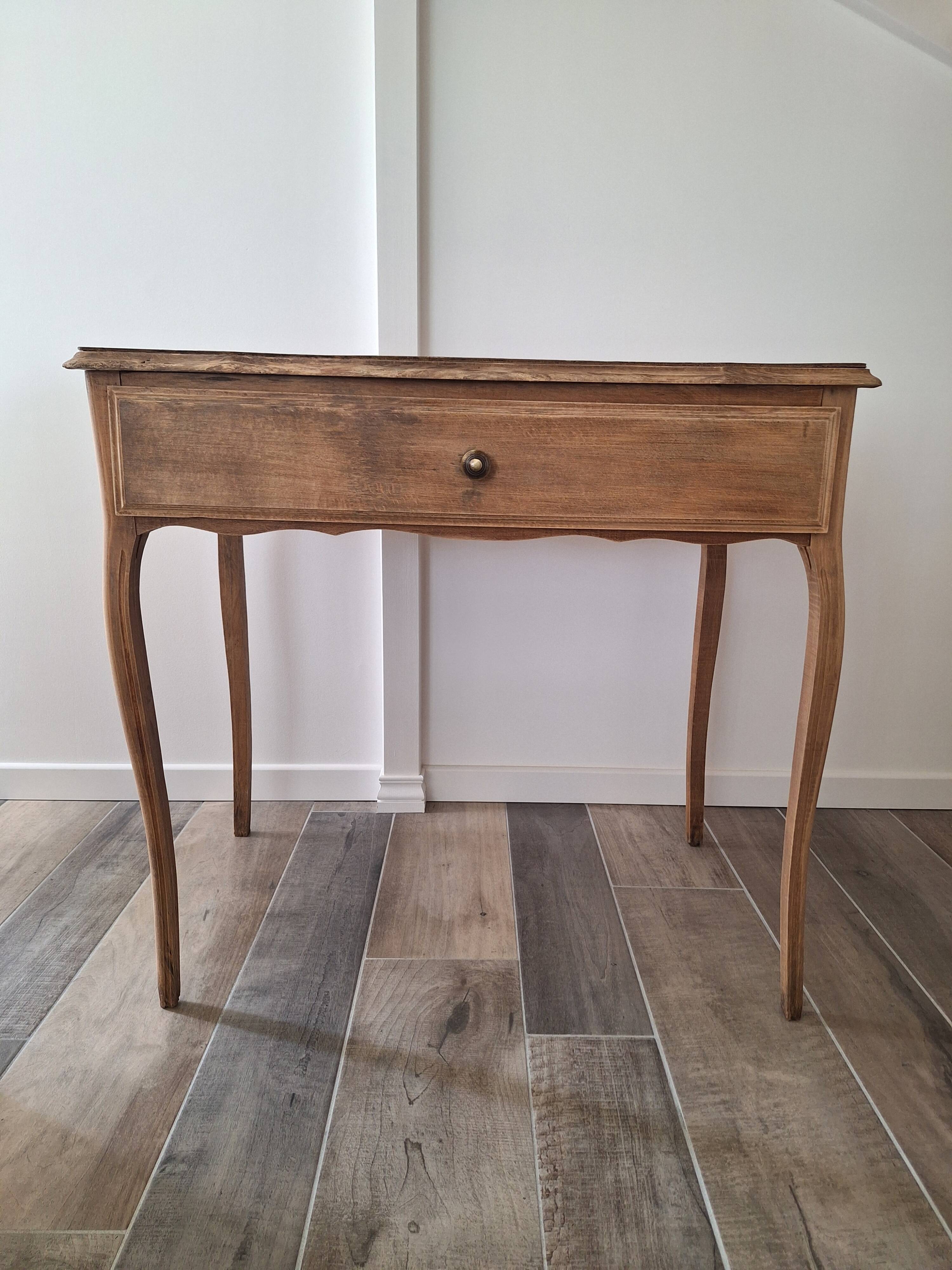 Wooden console desk