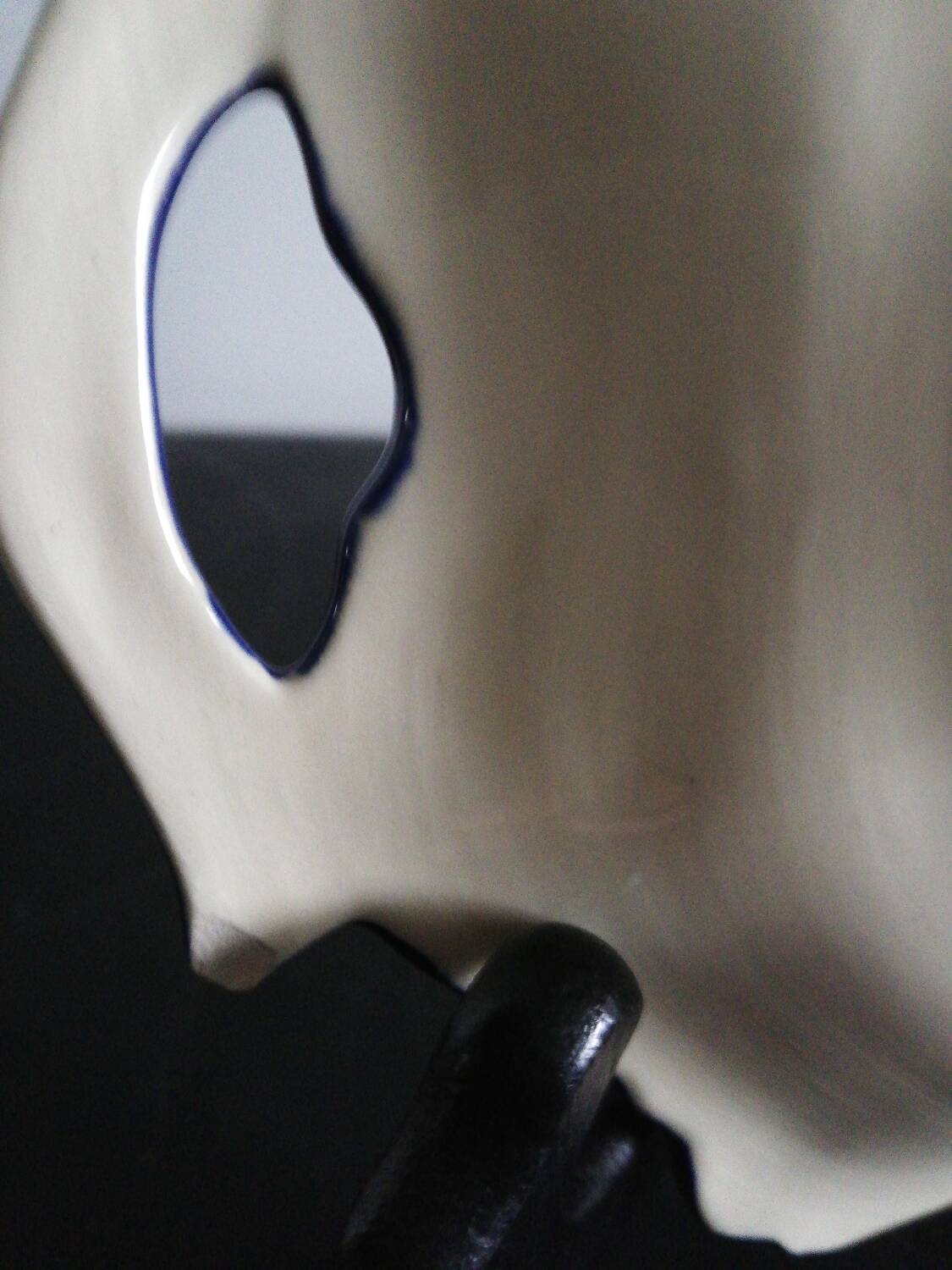 Empty pocket with Rouen decor.