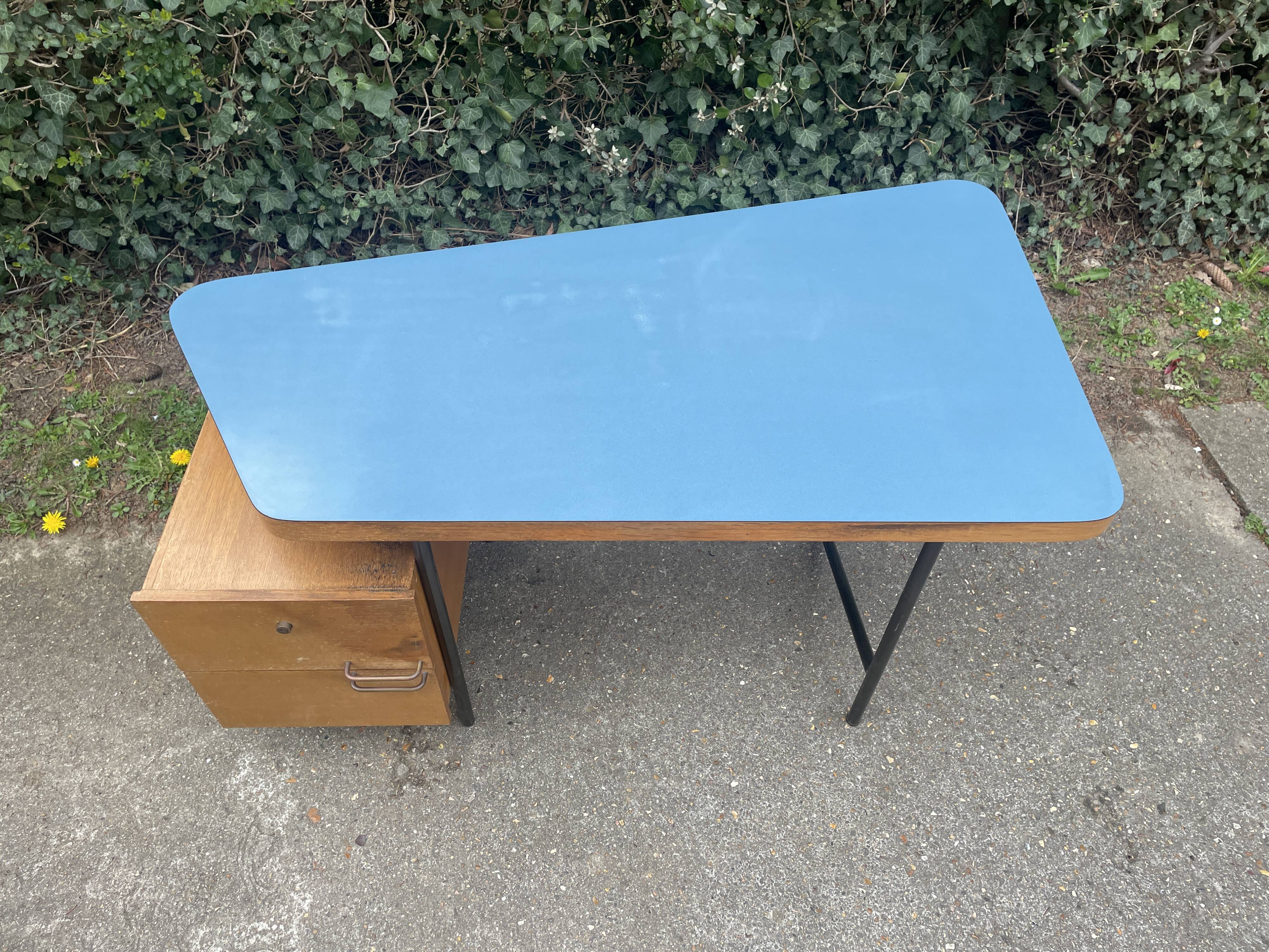 Asymmetrical desk by George Frydman