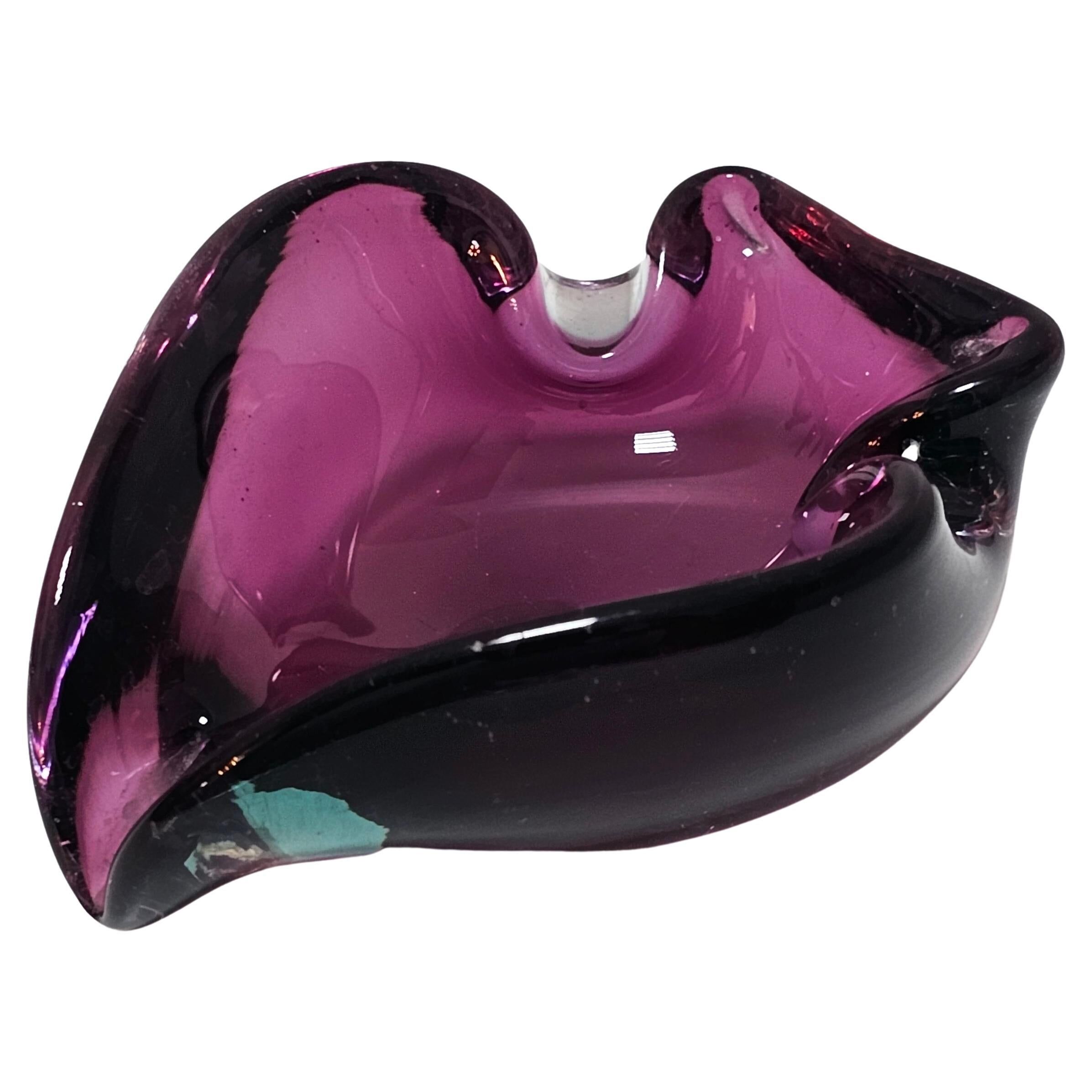 Murano glass ashtray Mid Century Modern style 1960s