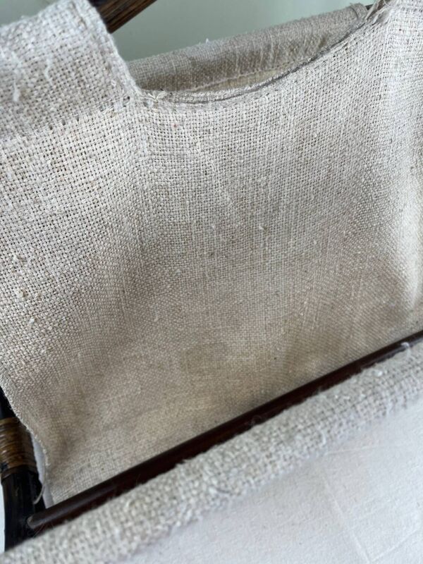 Porte revue vintage en rotin