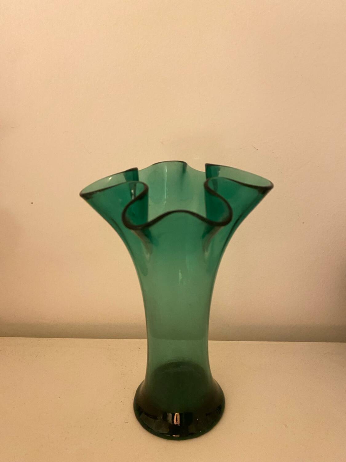 Vase vert verre soufflé blenko