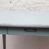 Formica table pattern water green